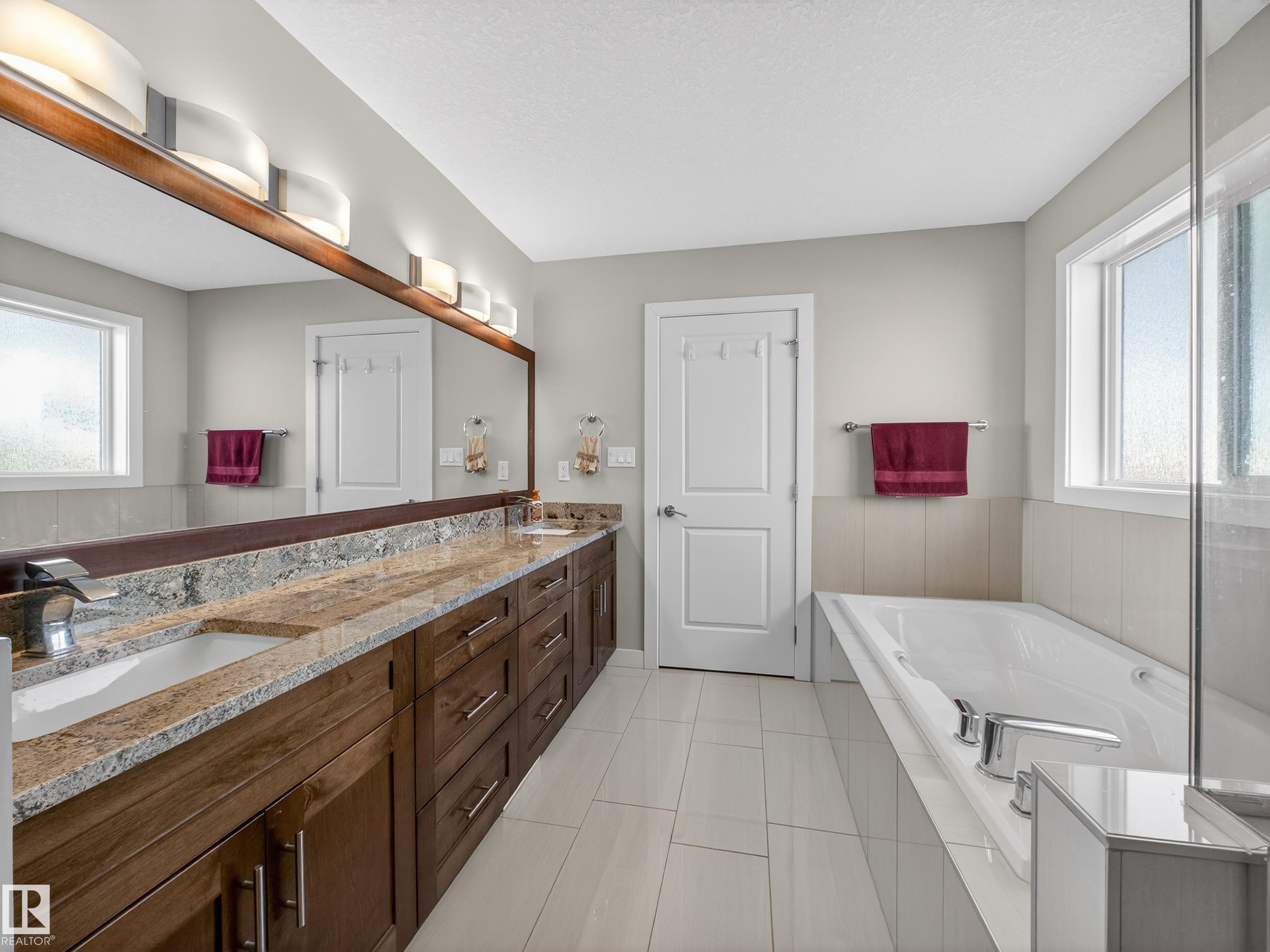 Photo 39 at 9917 162 Street NW, Glenwood, Edmonton