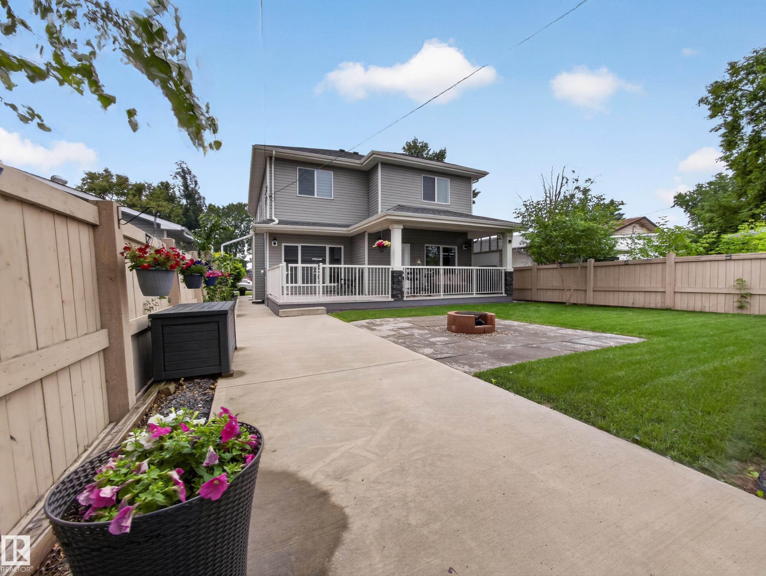 Photo 7 at 9917 162 Street NW, Glenwood, Edmonton