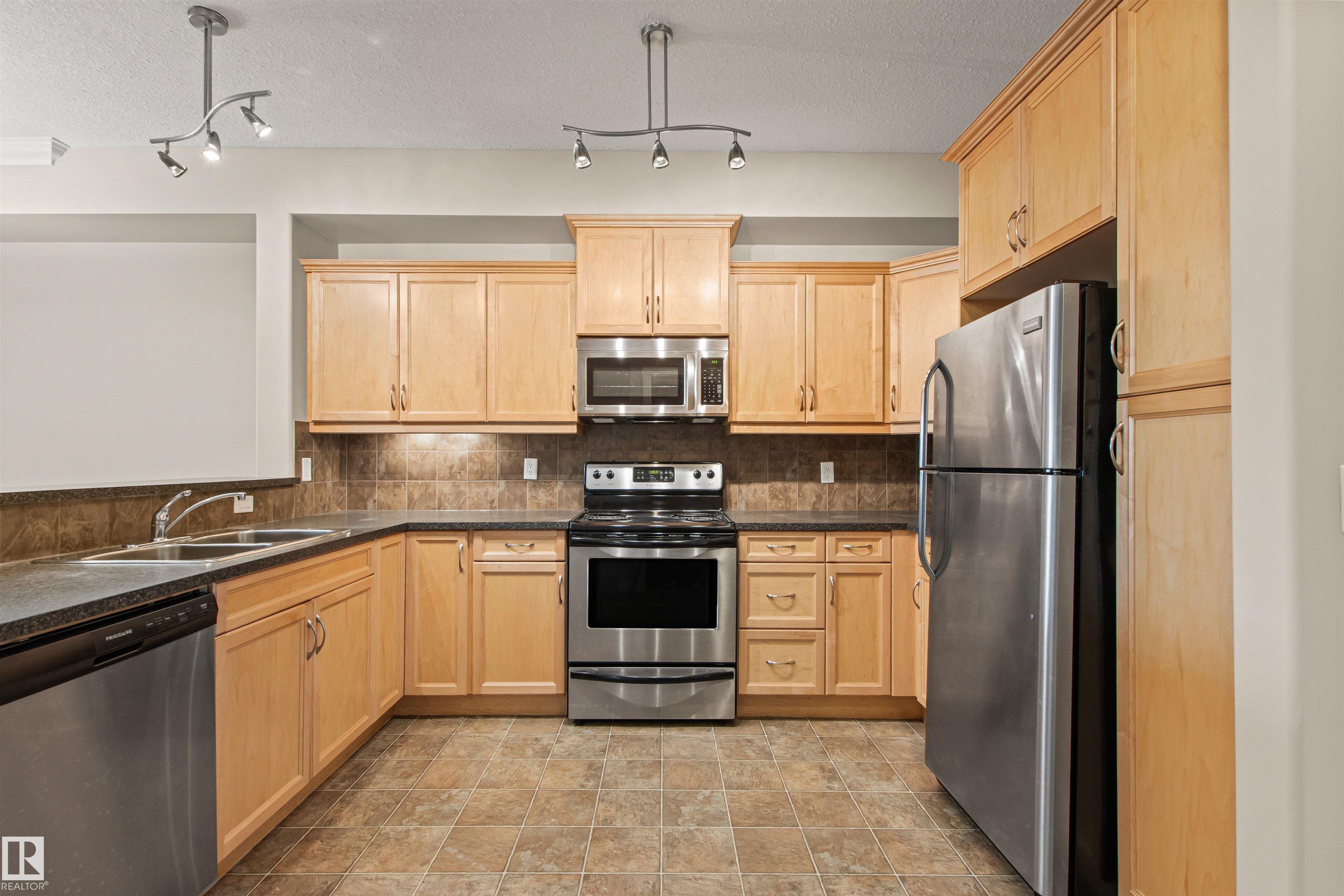Photo 9 at 112 - 12408 15 Avenue SW, Rutherford, Edmonton