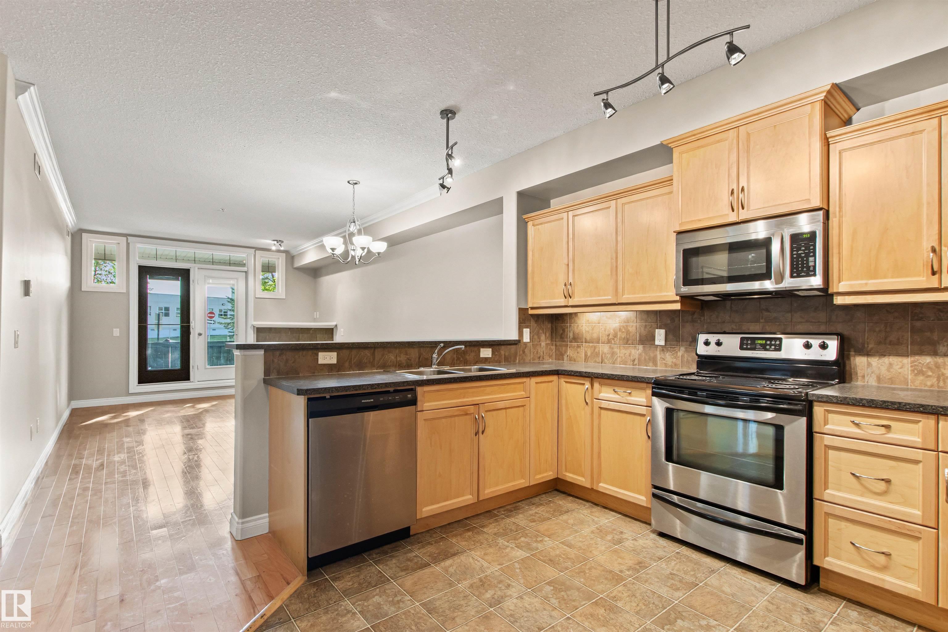 Photo 10 at 112 - 12408 15 Avenue SW, Rutherford, Edmonton