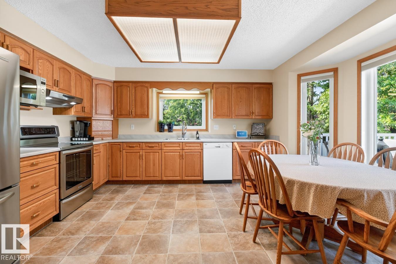 Photo 11 at 133 Meadowview Drive, Clarkdale Meadows, Sherwood Park