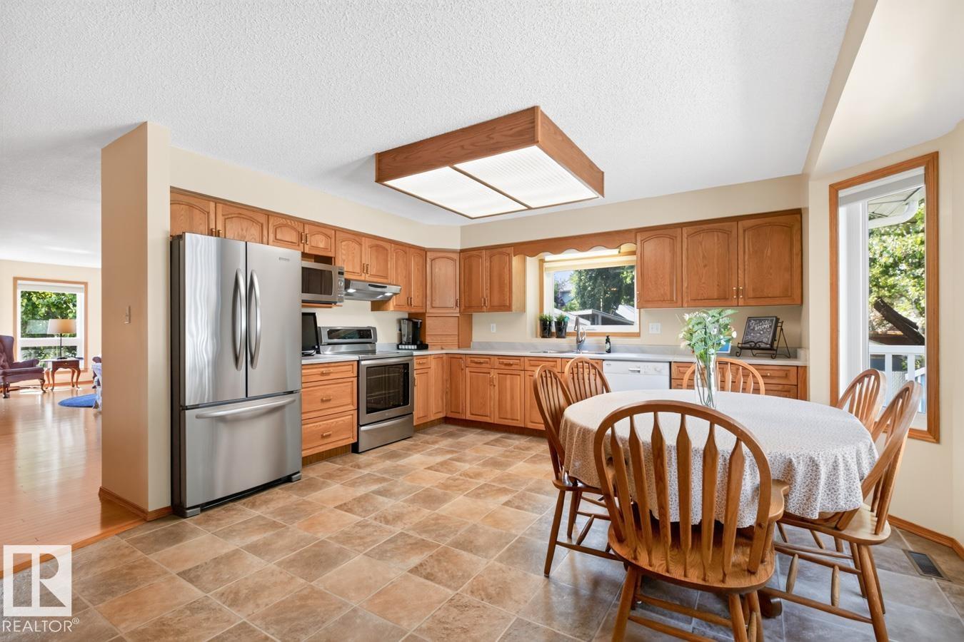 Photo 10 at 133 Meadowview Drive, Clarkdale Meadows, Sherwood Park