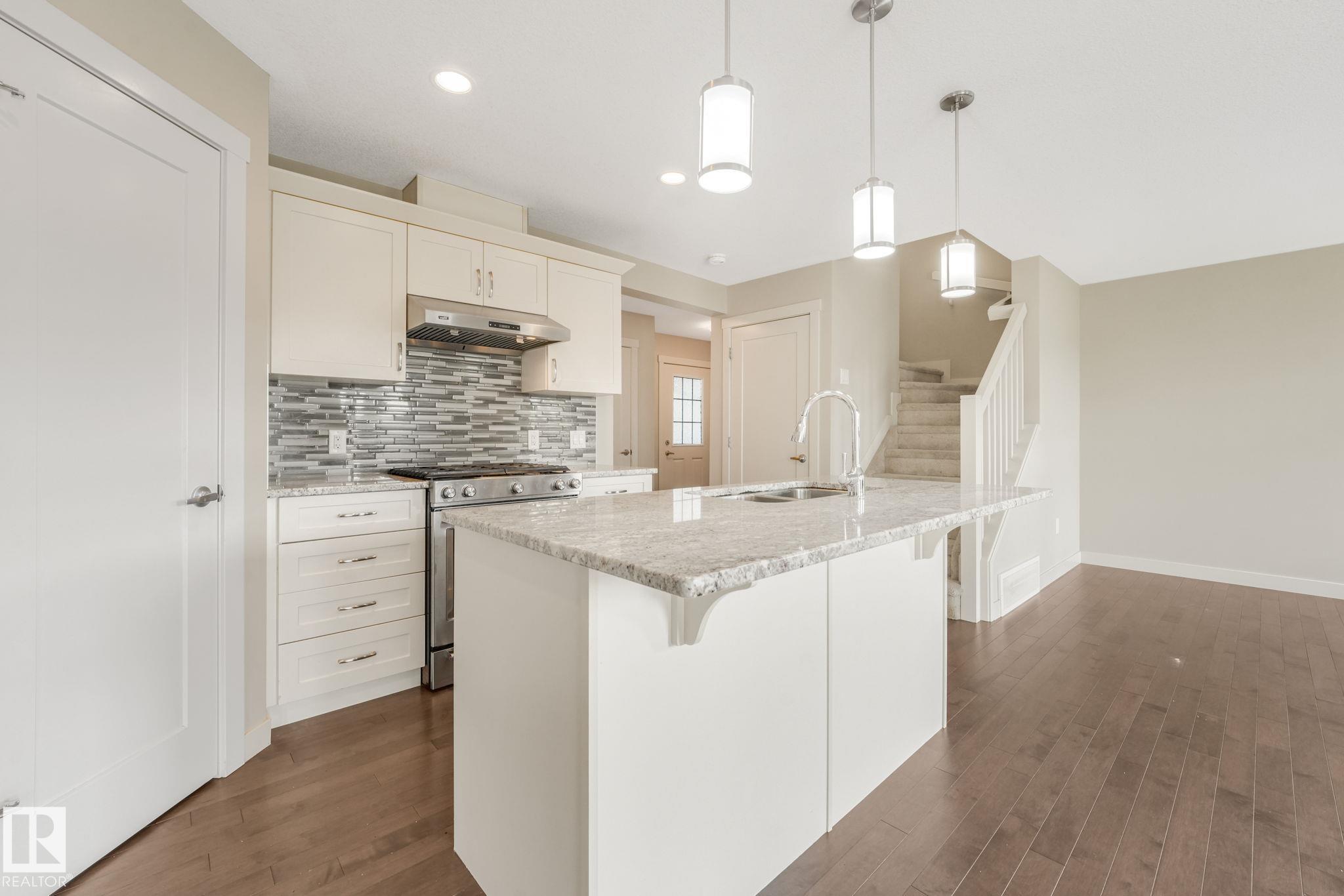 Photo 8 at 16619 14 Avenue SW, Glenridding Heights, Edmonton
