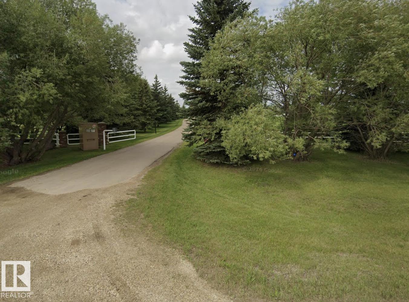 9610 167 ST SW, Edmonton, AB T6Y 0C7