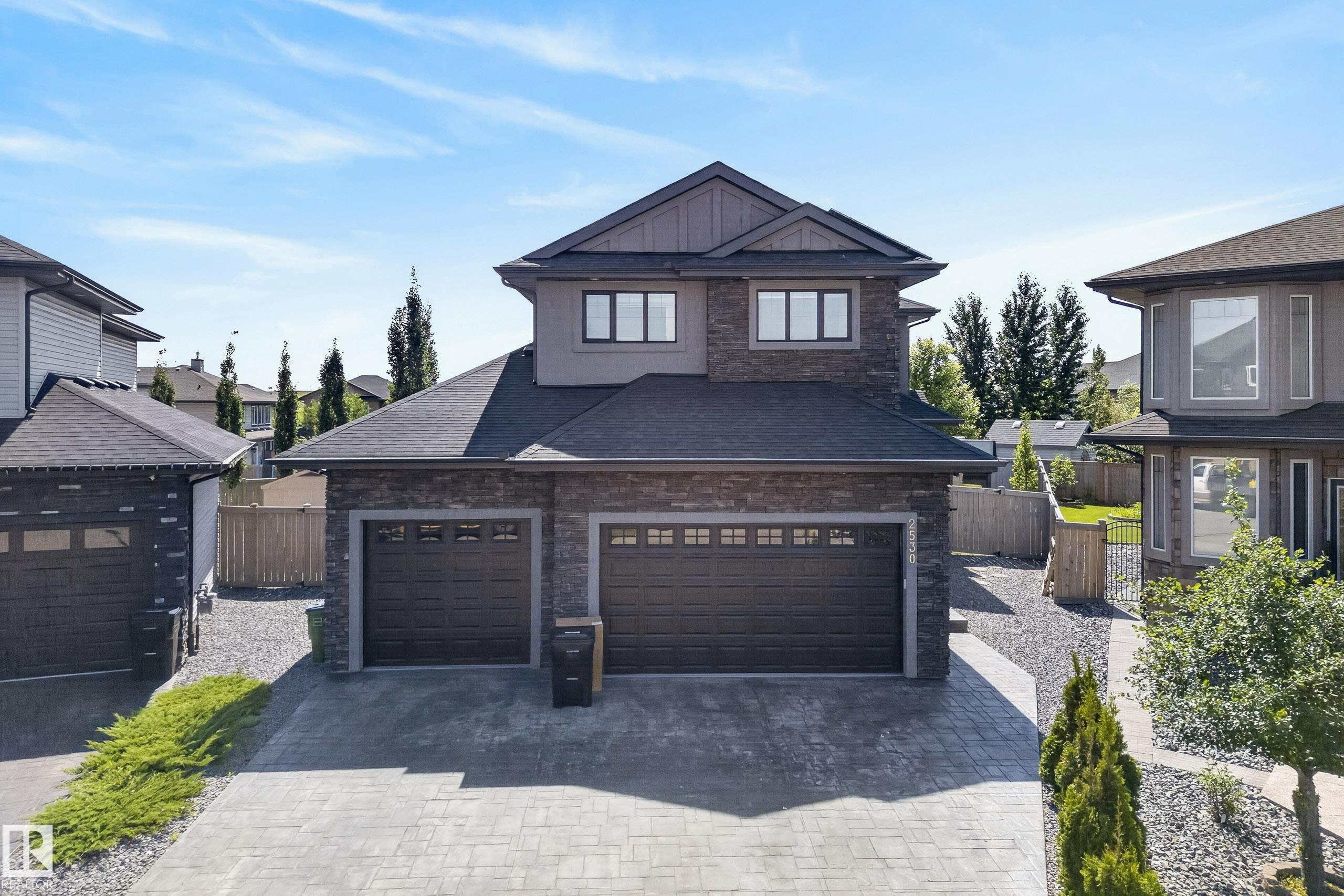 2530 AMERONGEN CR SW, Edmonton, AB T6W 3C2