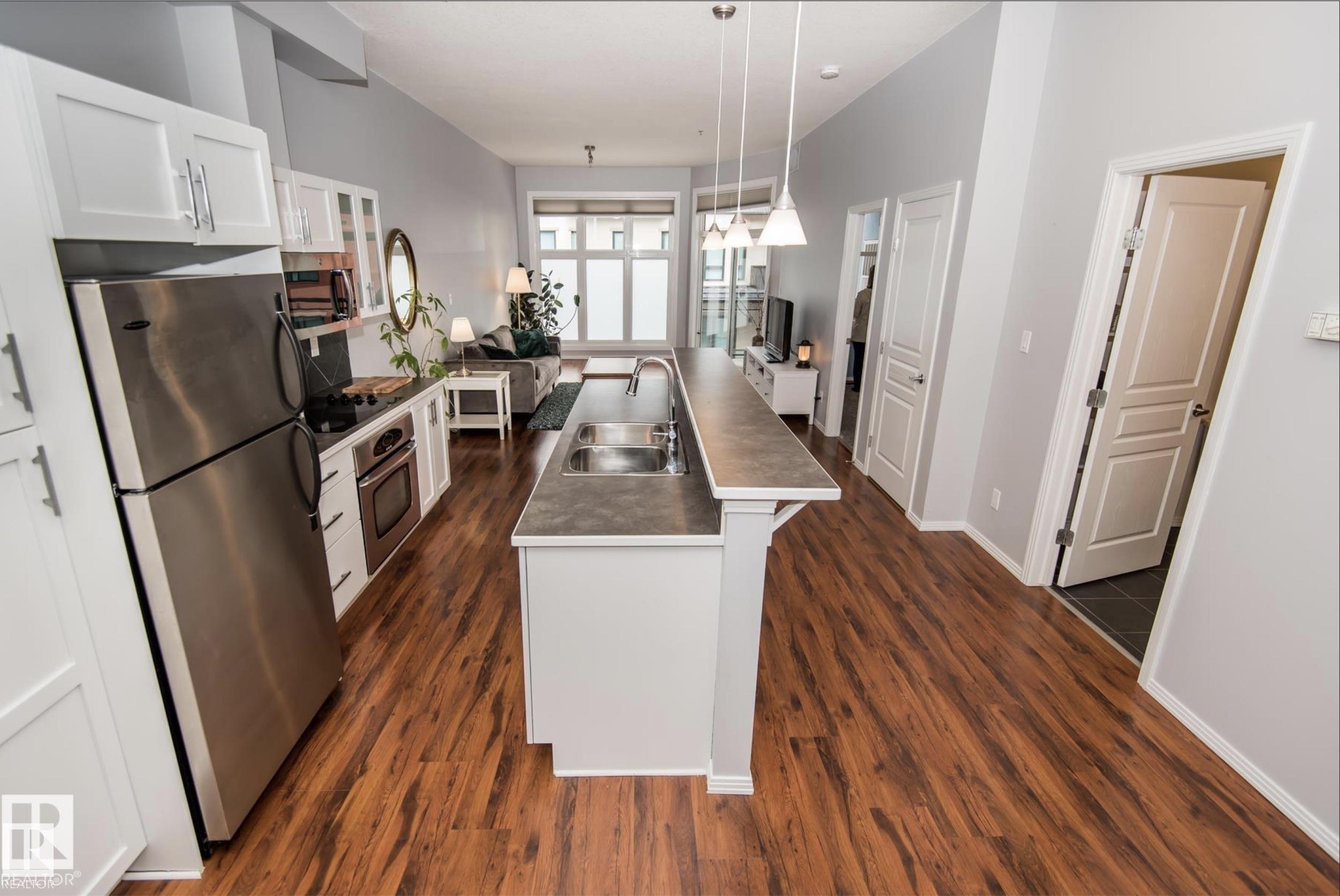 Photo 11 at 415 - 10147 112 Street NW, Wîhkwêntôwin, Edmonton