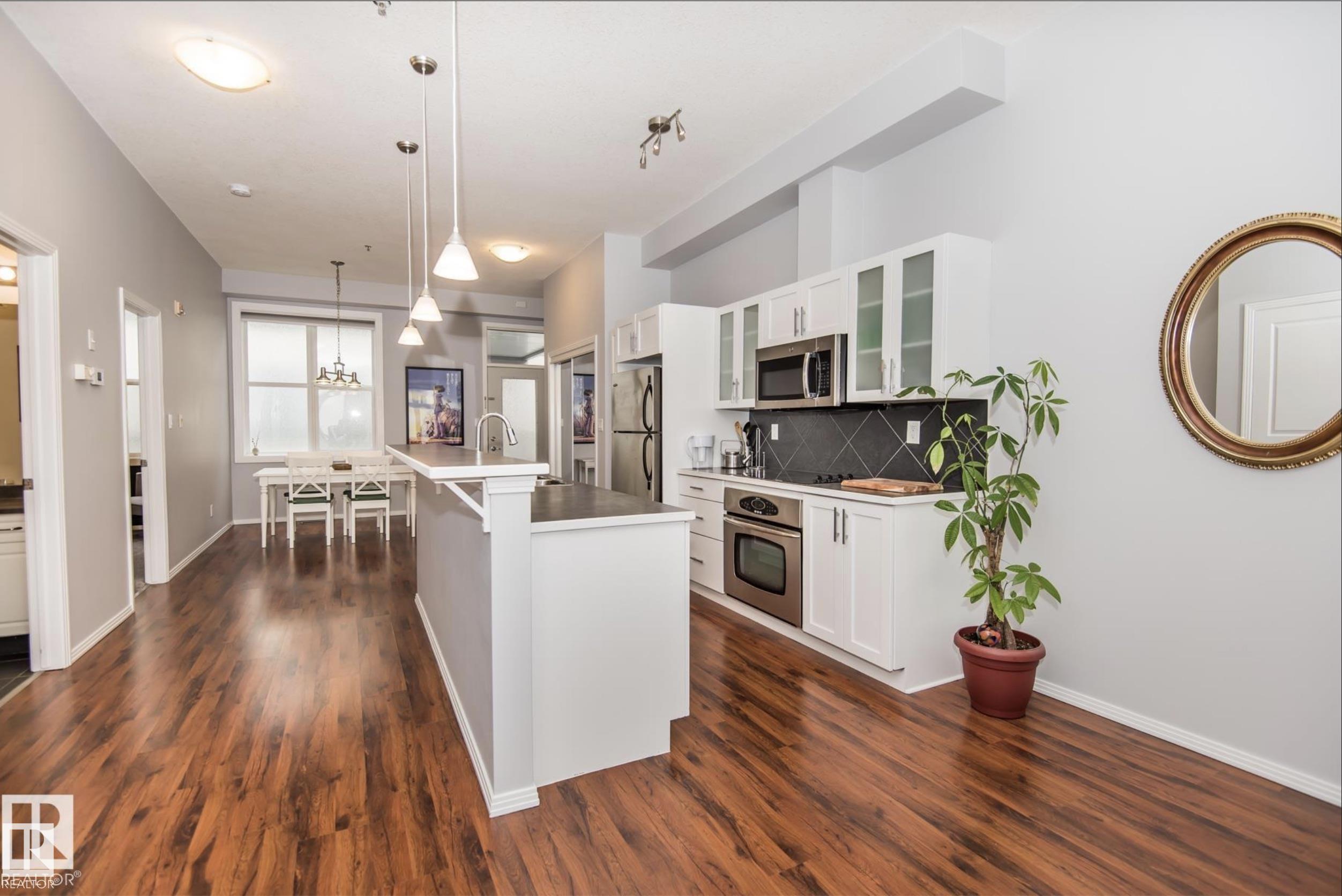 Photo 8 at 415 - 10147 112 Street NW, Wîhkwêntôwin, Edmonton