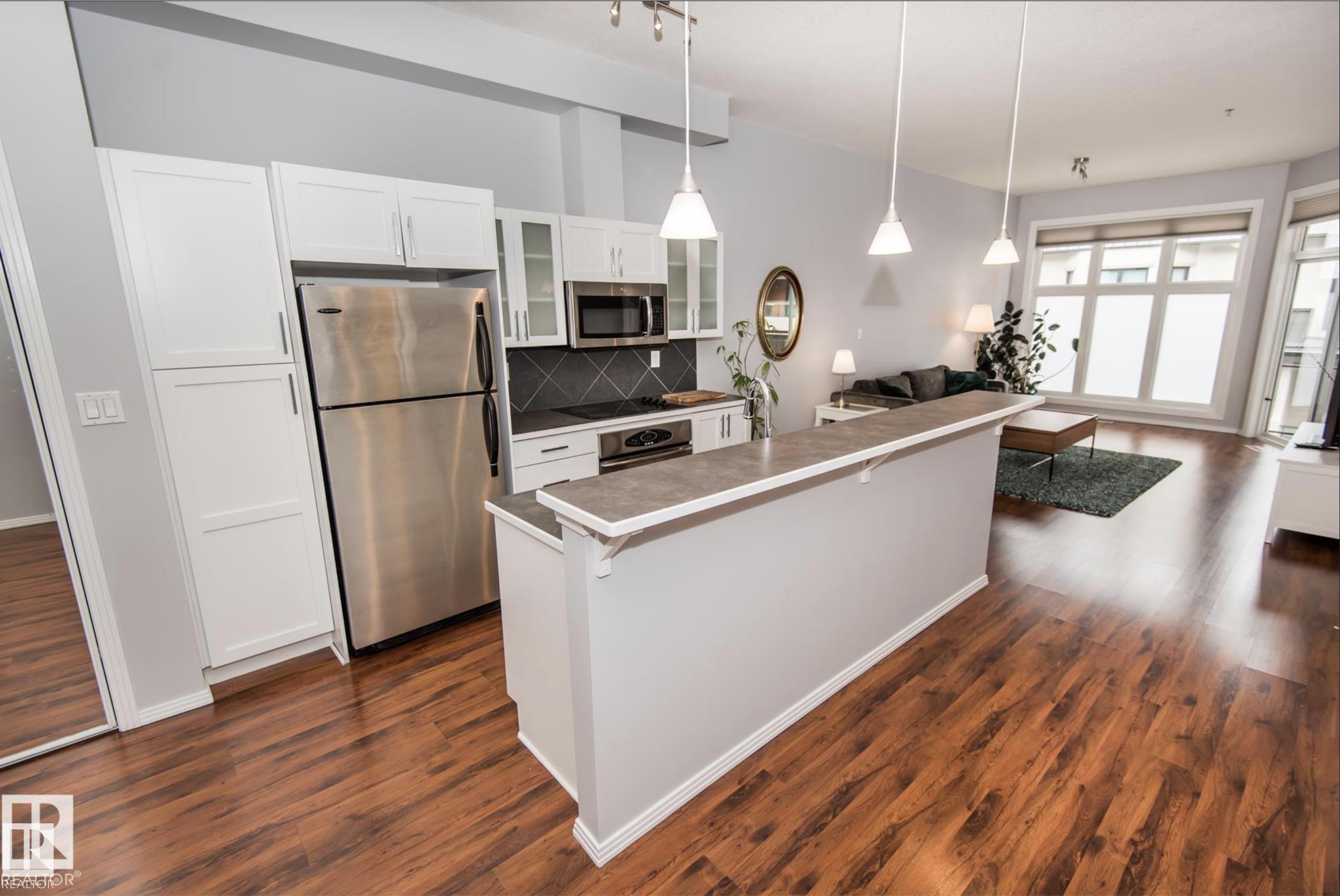 Photo 9 at 415 - 10147 112 Street NW, Wîhkwêntôwin, Edmonton