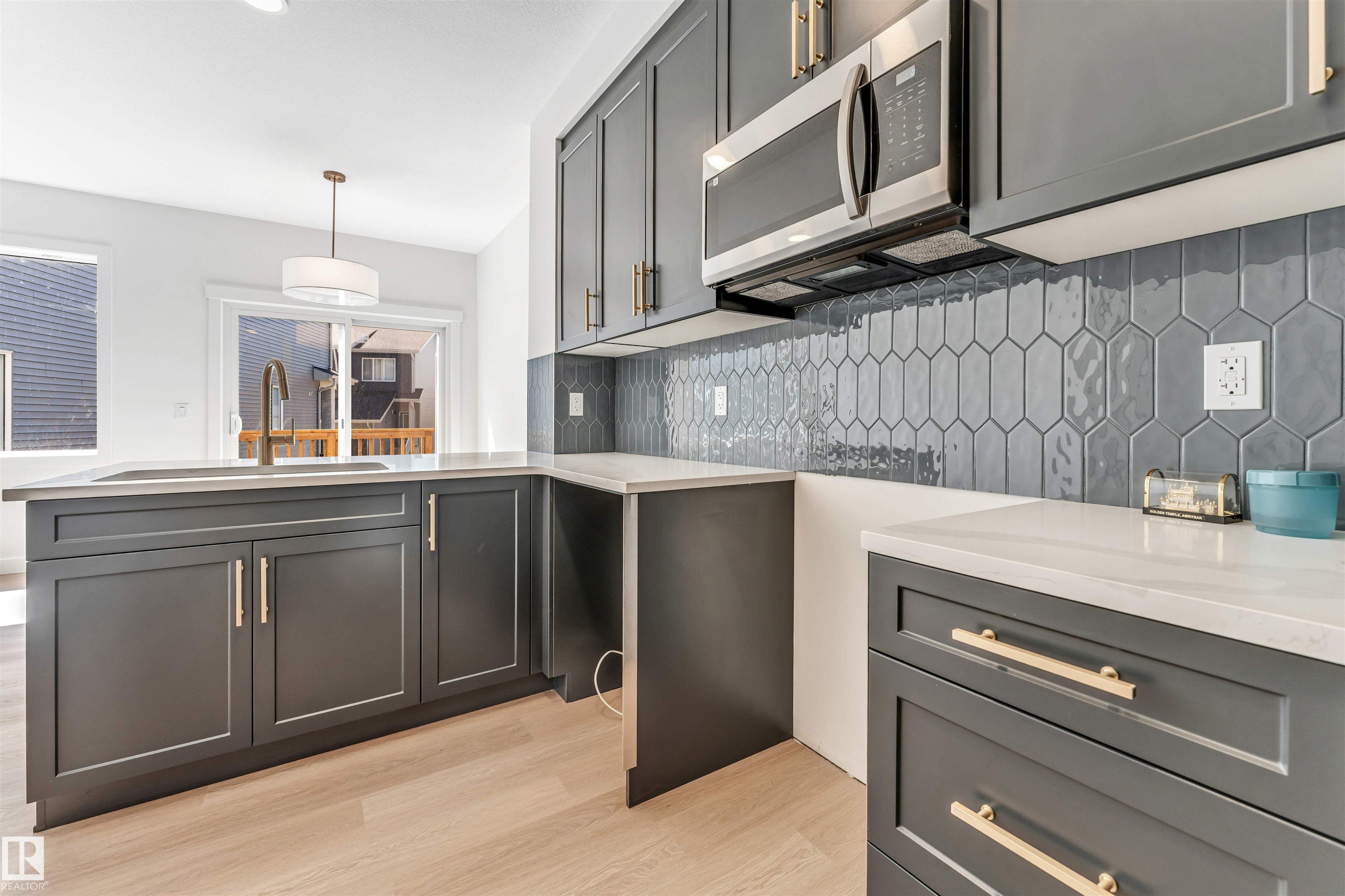 Photo 7 at 48 - 710 Mattson Drive SW, Mattson, Edmonton