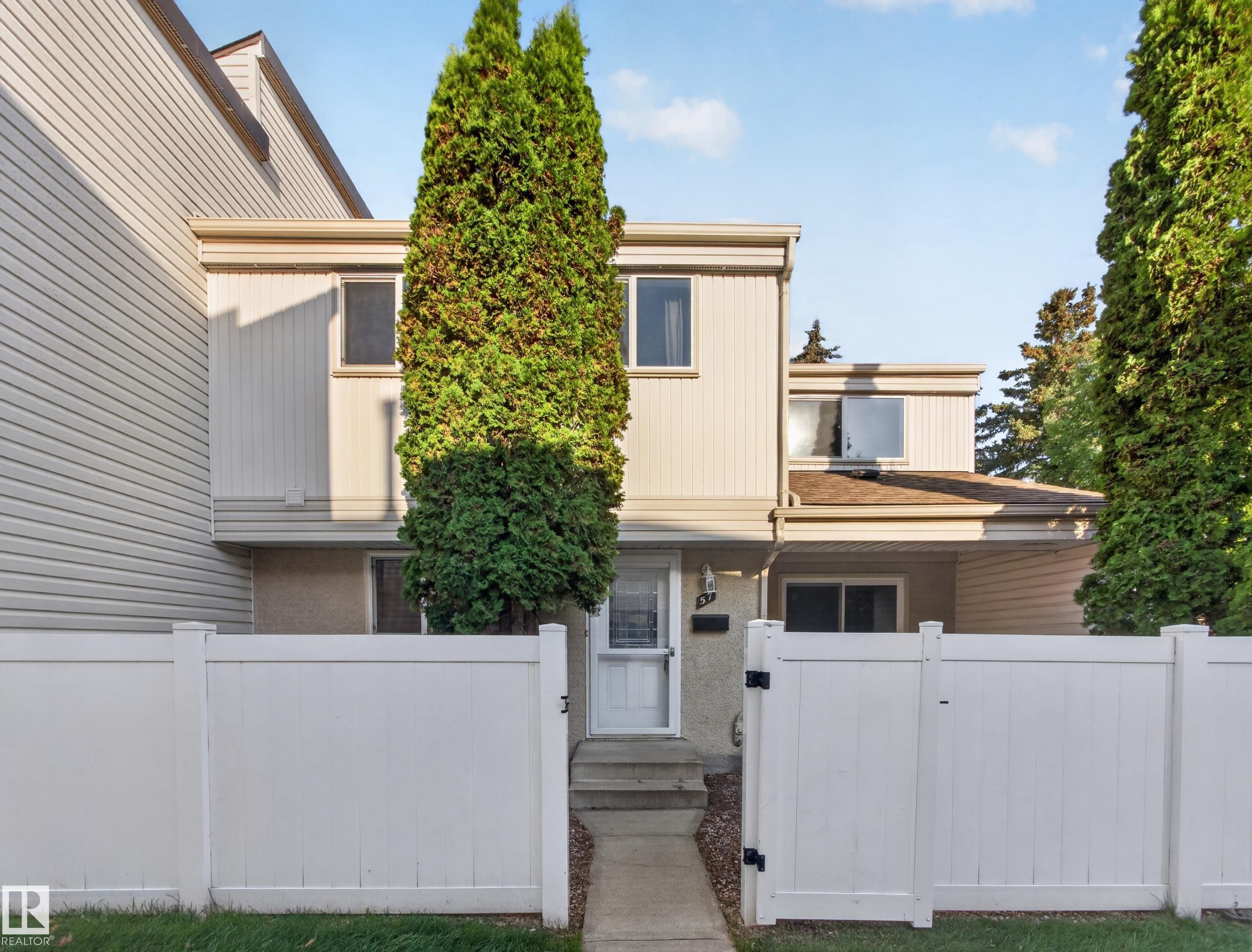 Photo 2 at 57 Woodvale Village NW, Greenview, Edmonton