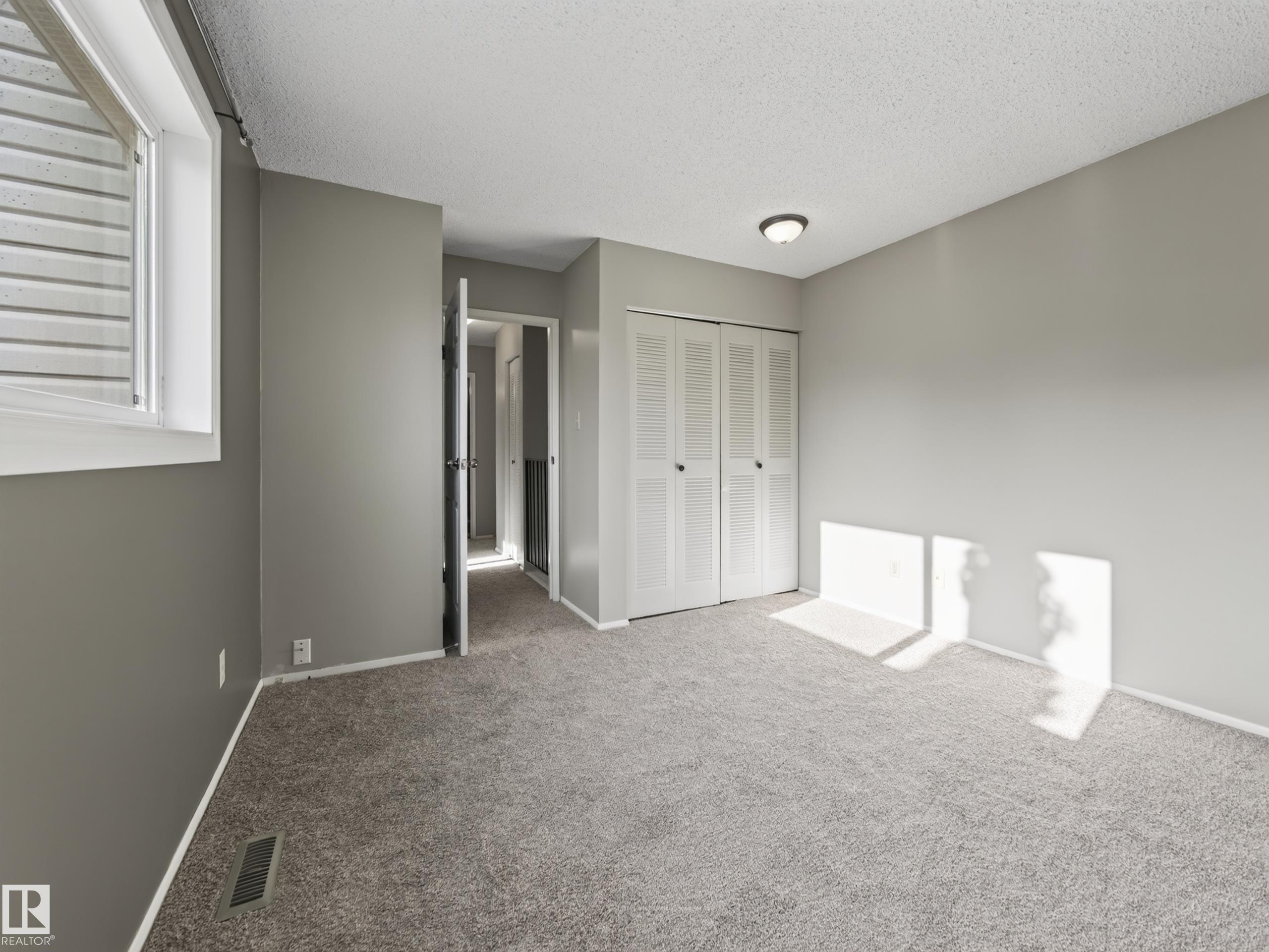 Photo 18 at 57 Woodvale Village NW, Greenview, Edmonton