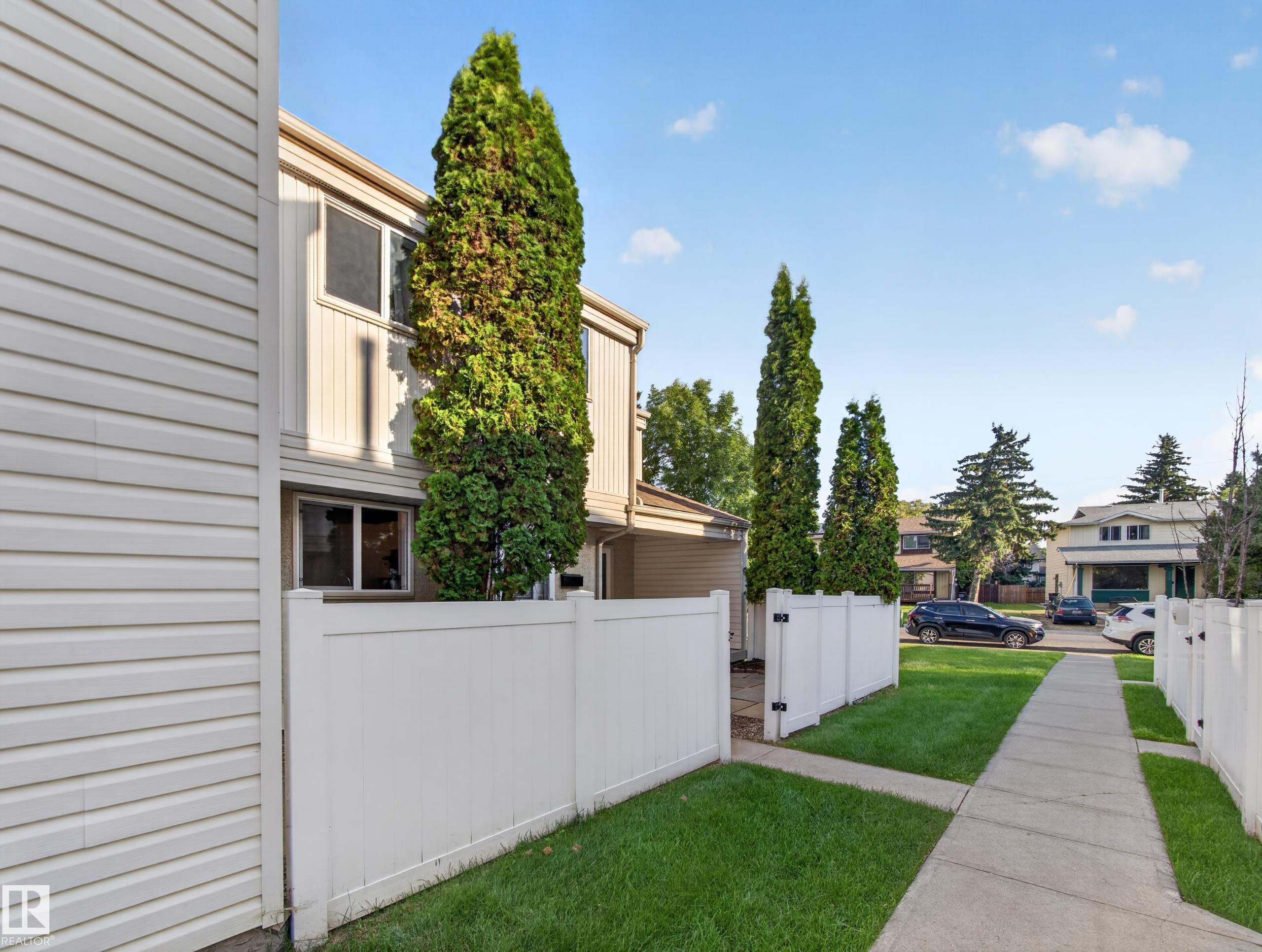 Photo 36 at 57 Woodvale Village NW, Greenview, Edmonton