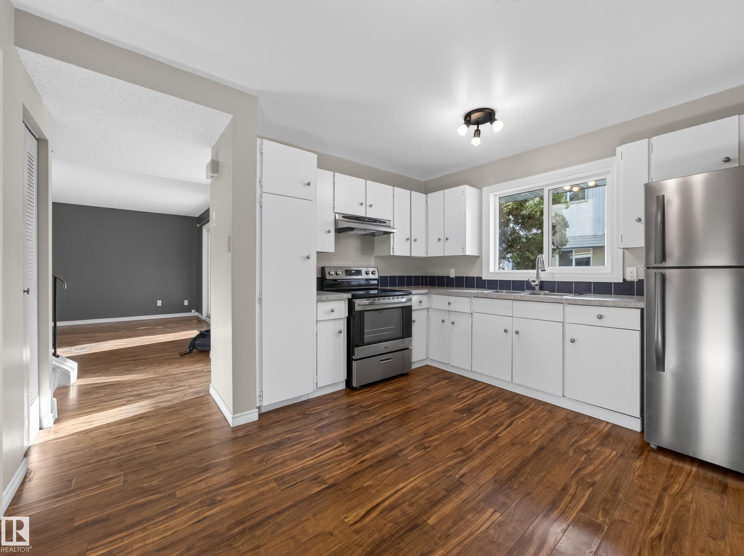 Photo 9 at 57 Woodvale Village NW, Greenview, Edmonton
