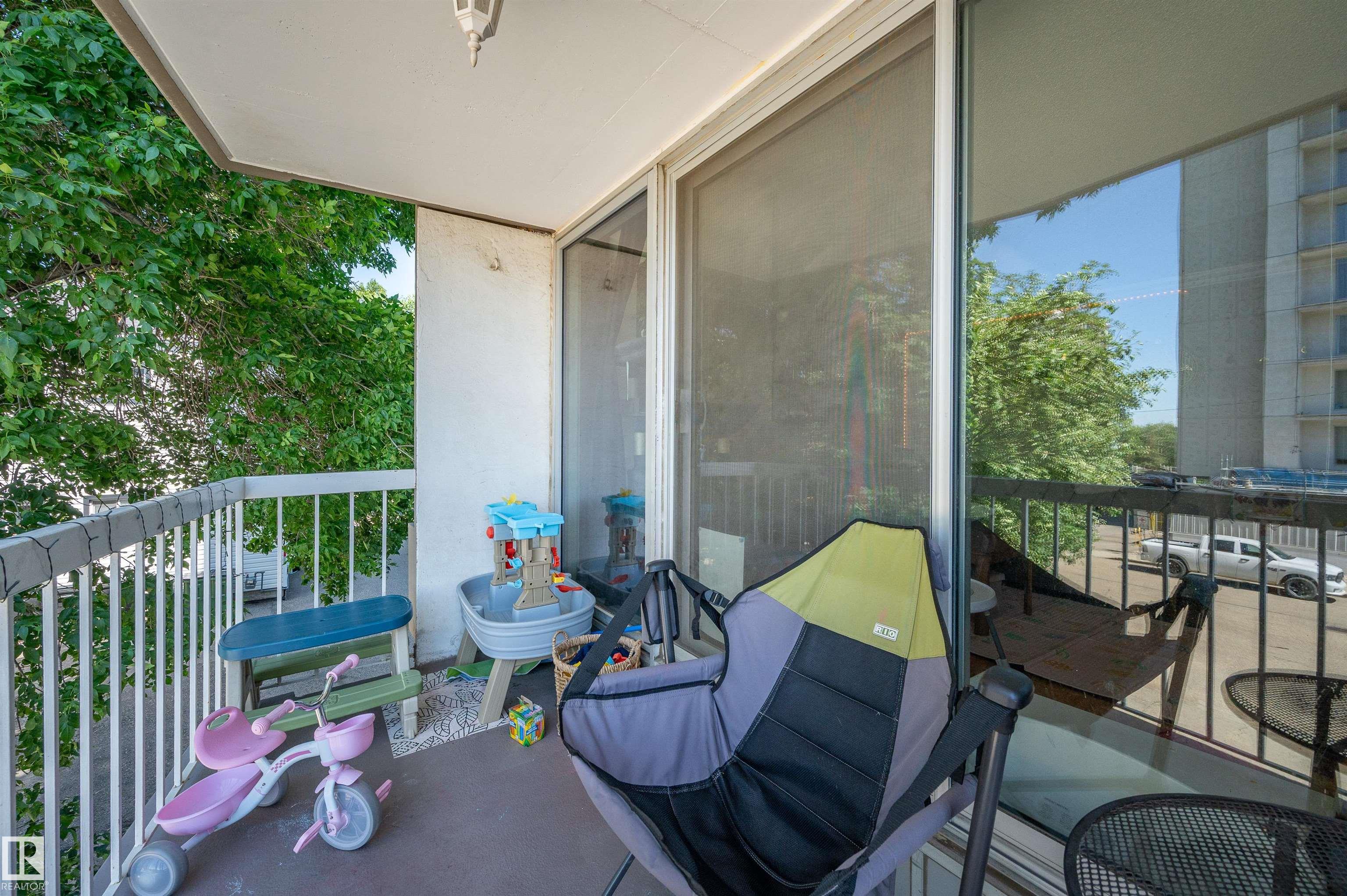 Photo 12 at 205 - 9835 113 Street NW, Wîhkwêntôwin, Edmonton