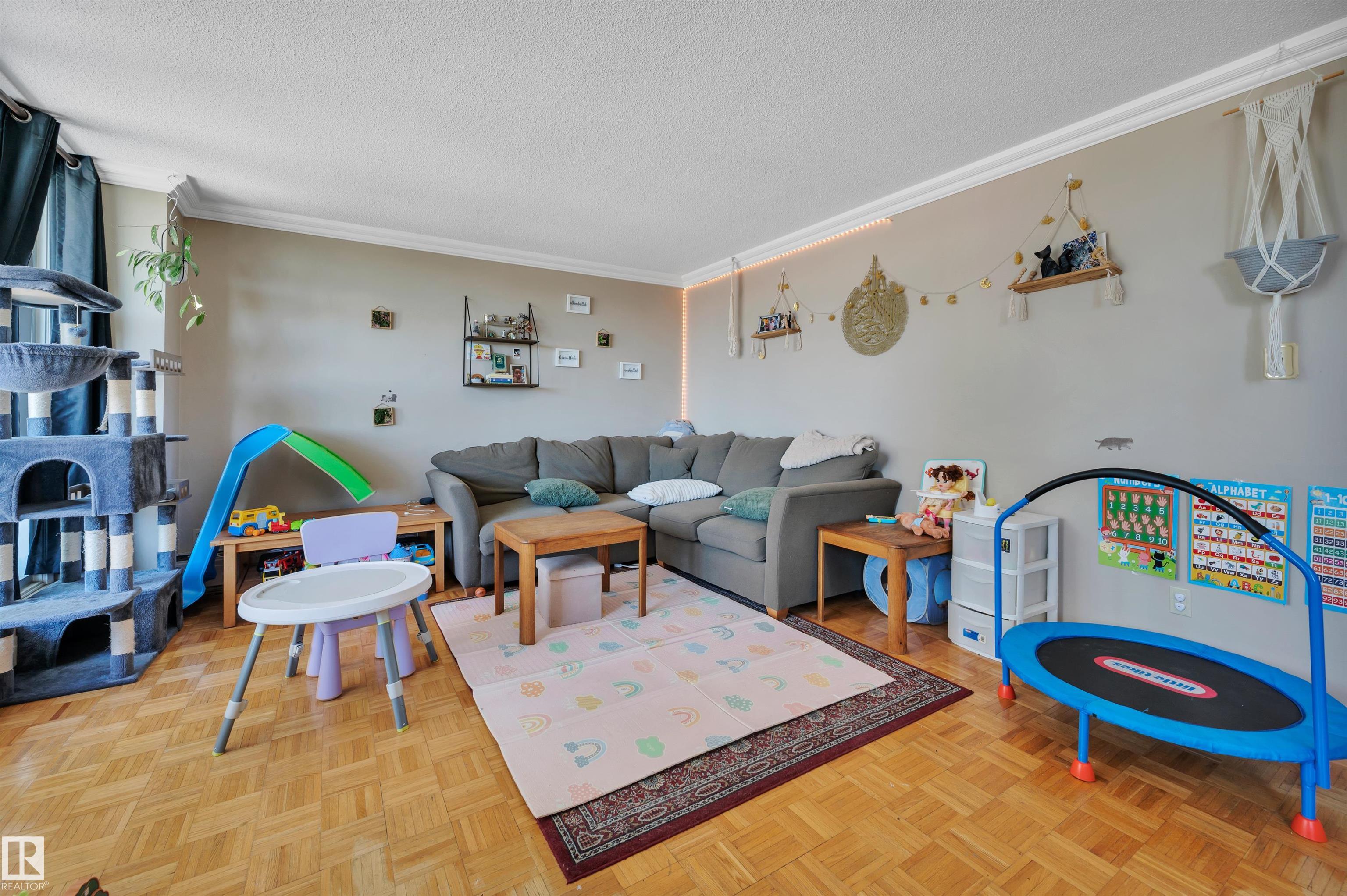 Photo 10 at 205 - 9835 113 Street NW, Wîhkwêntôwin, Edmonton