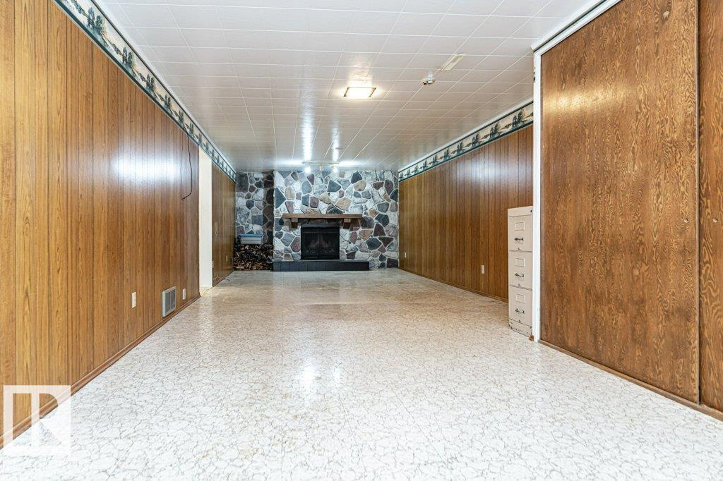Photo 20 at 4704 109a Avenue NW, Capilano, Edmonton