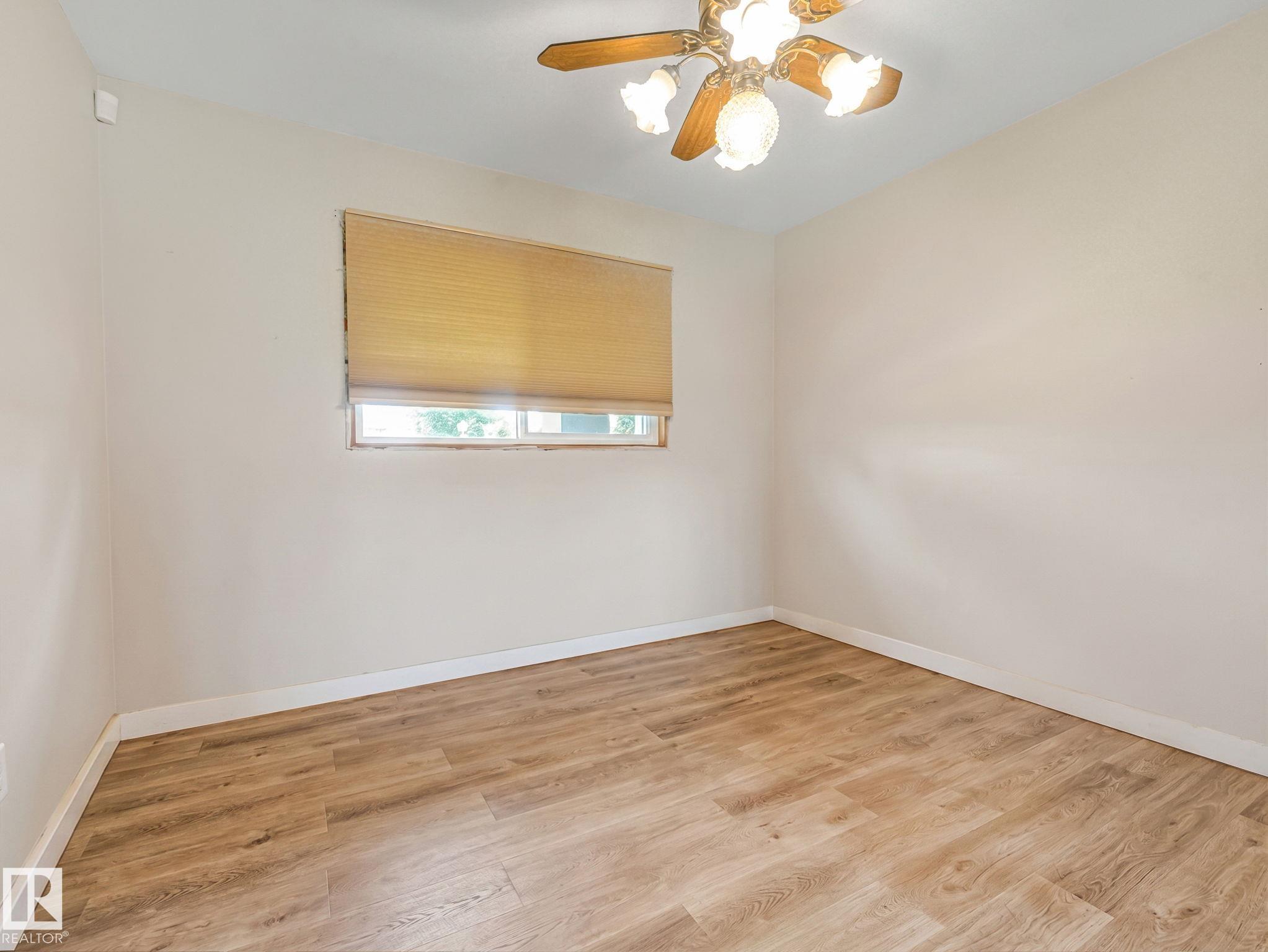 Photo 14 at 13807 92 Street NW, Northmount, Edmonton