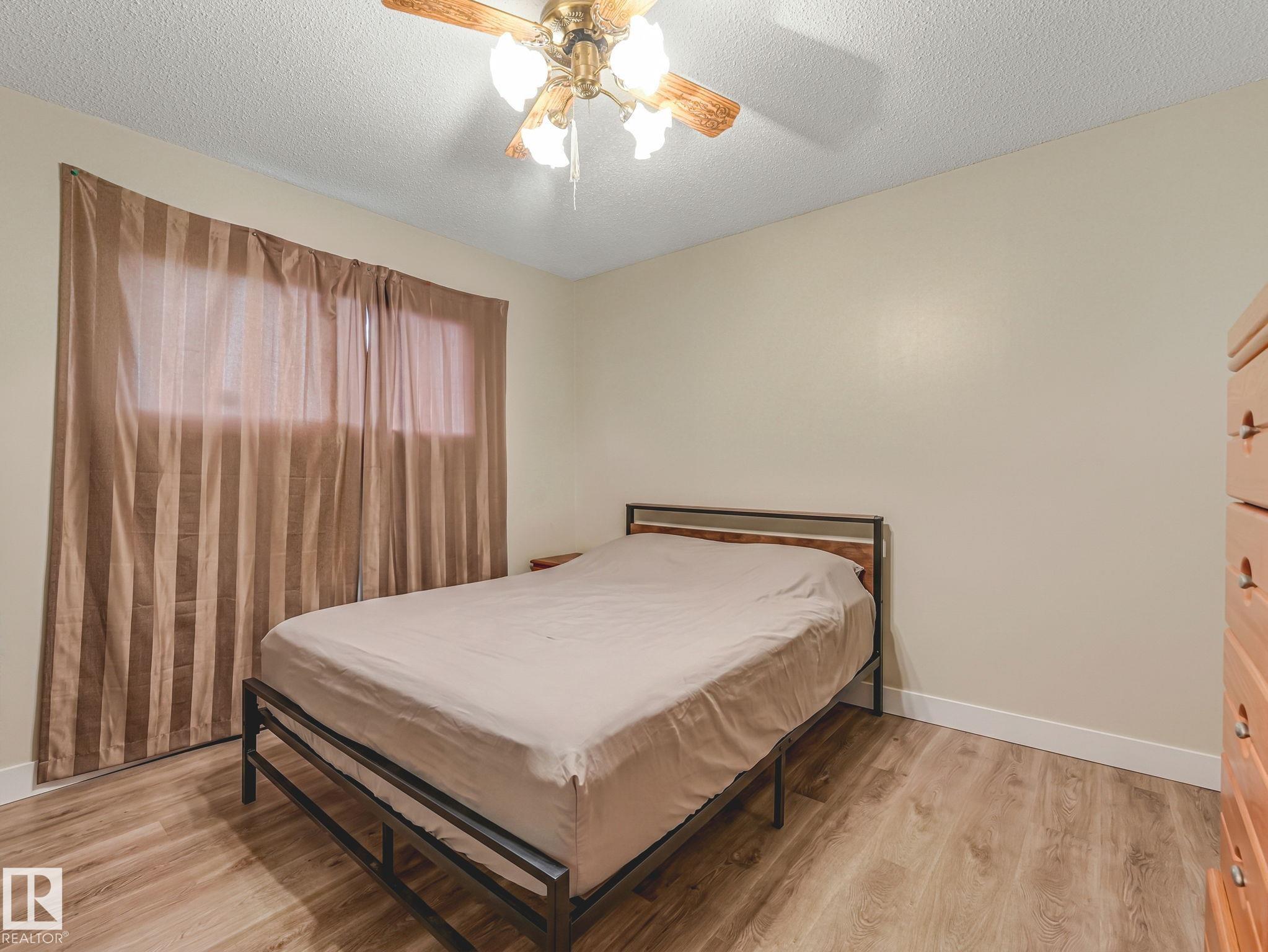 Photo 17 at 13807 92 Street NW, Northmount, Edmonton