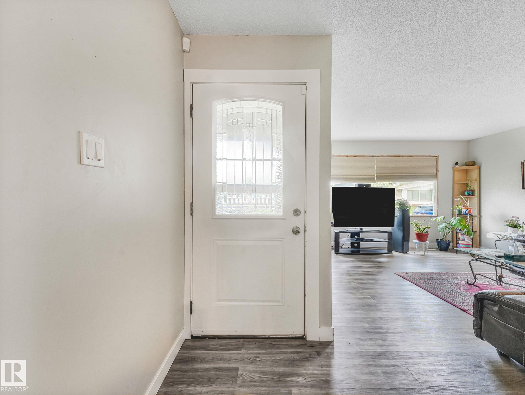 13807 92 Street NW, Northmount, Edmonton