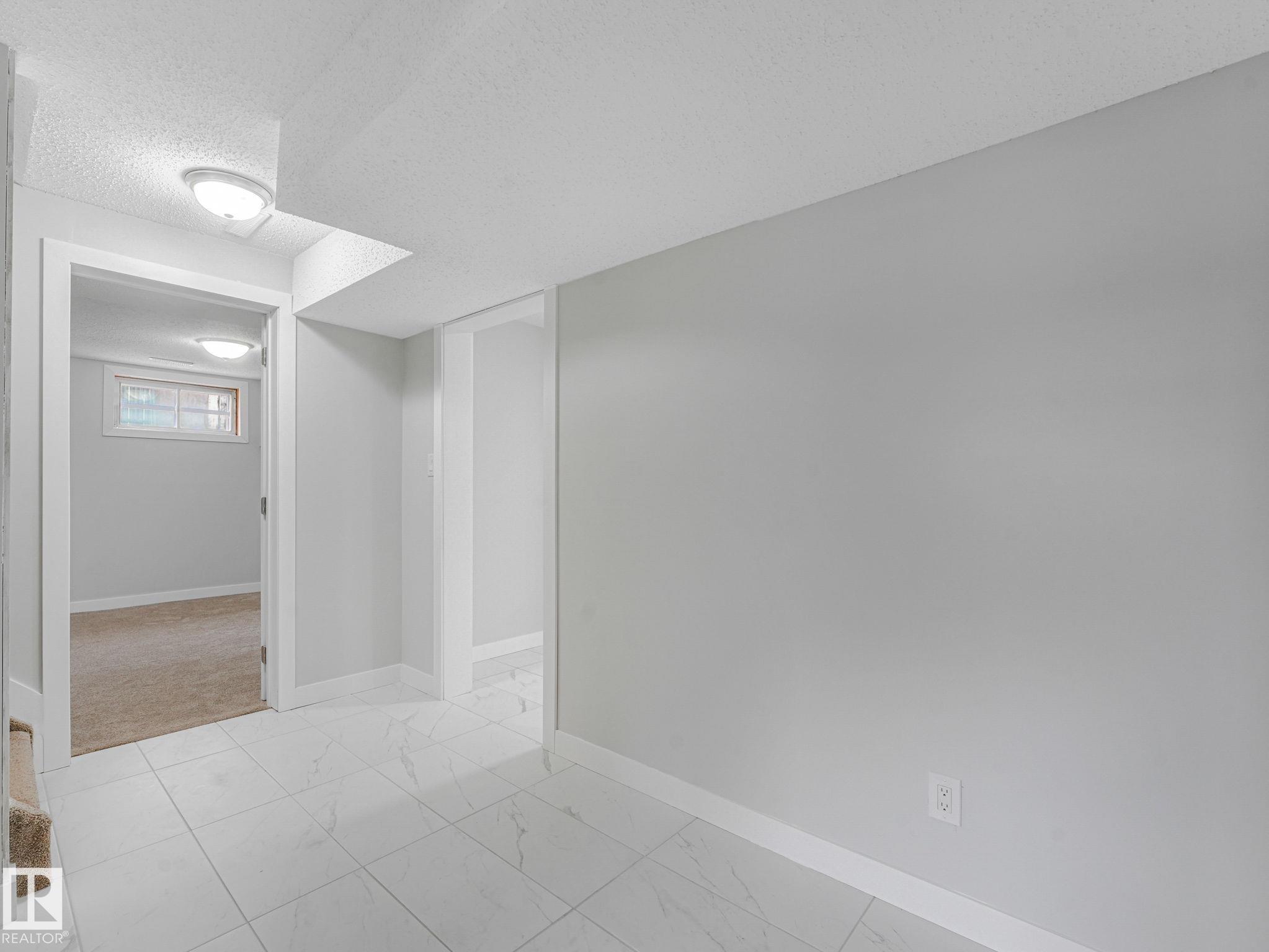 Photo 31 at 13807 92 Street NW, Northmount, Edmonton
