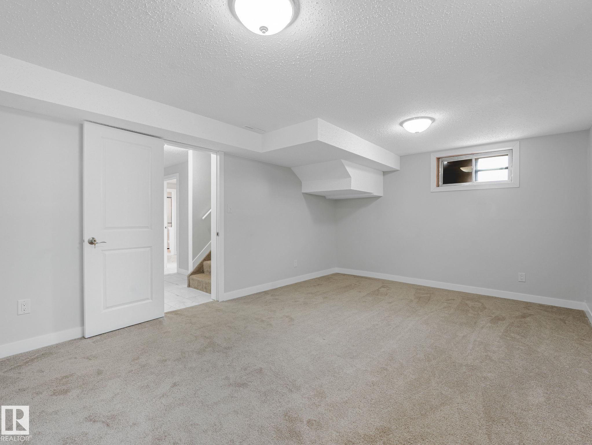Photo 33 at 13807 92 Street NW, Northmount, Edmonton