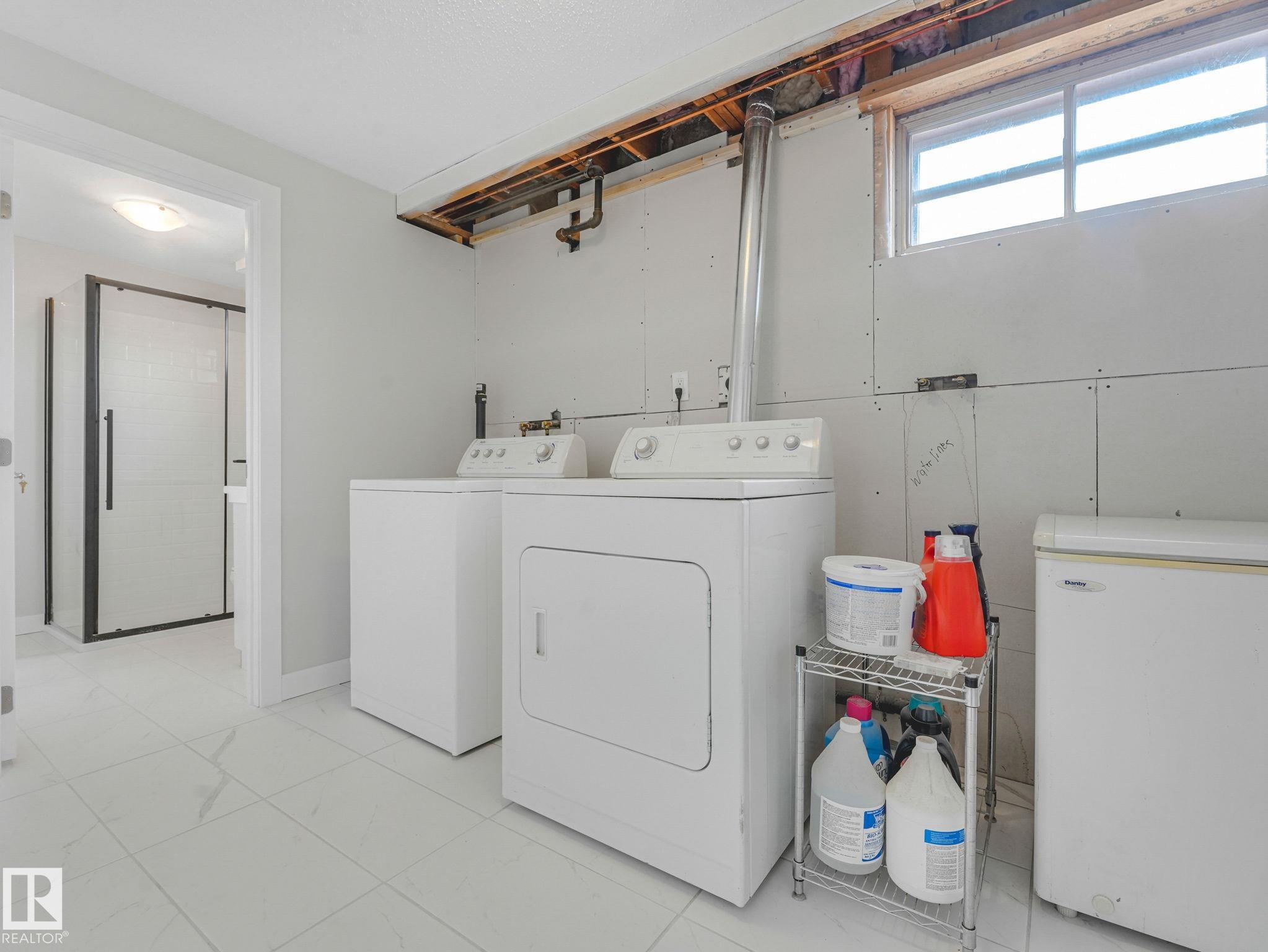 Photo 36 at 13807 92 Street NW, Northmount, Edmonton