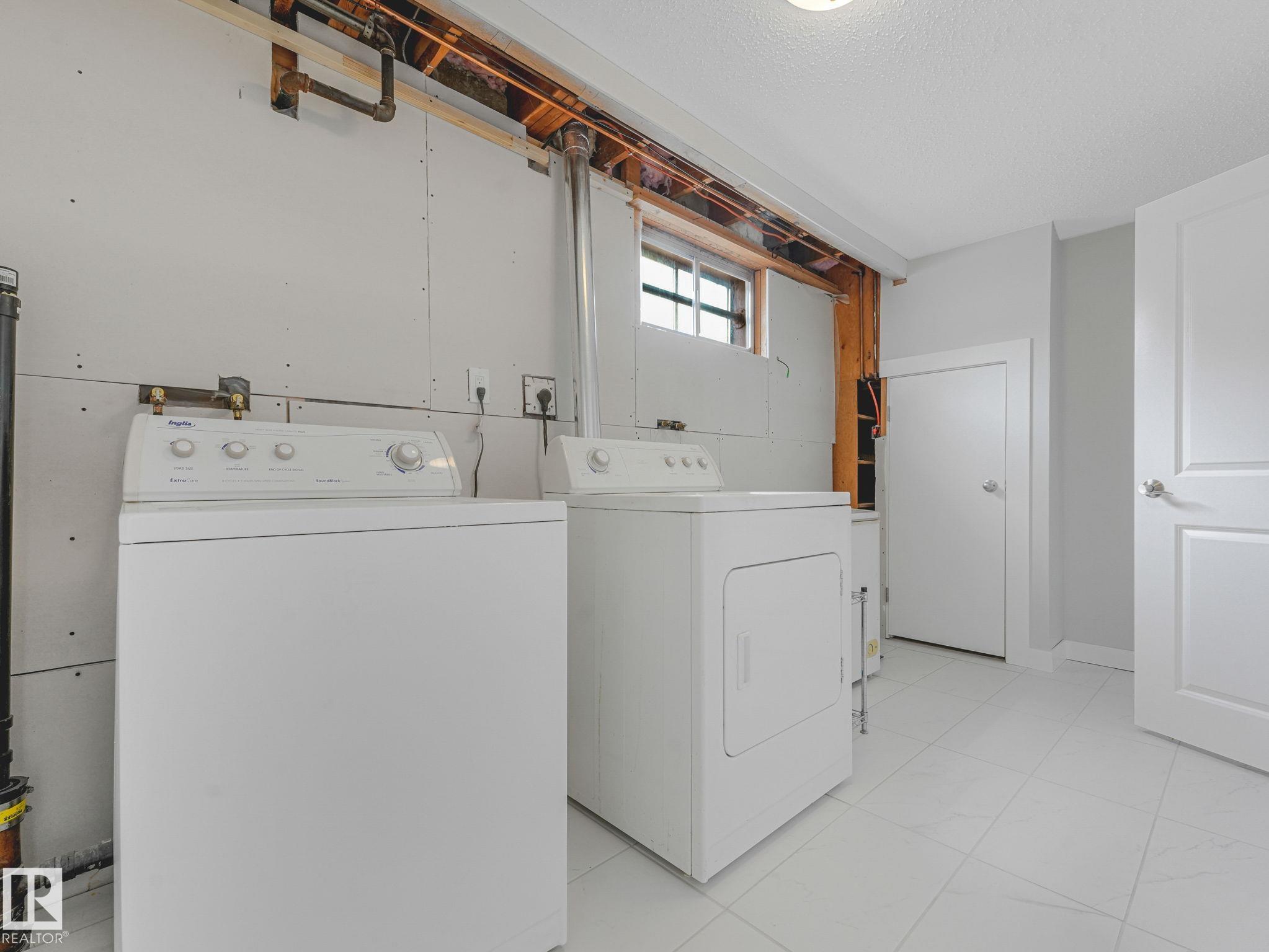 Photo 39 at 13807 92 Street NW, Northmount, Edmonton
