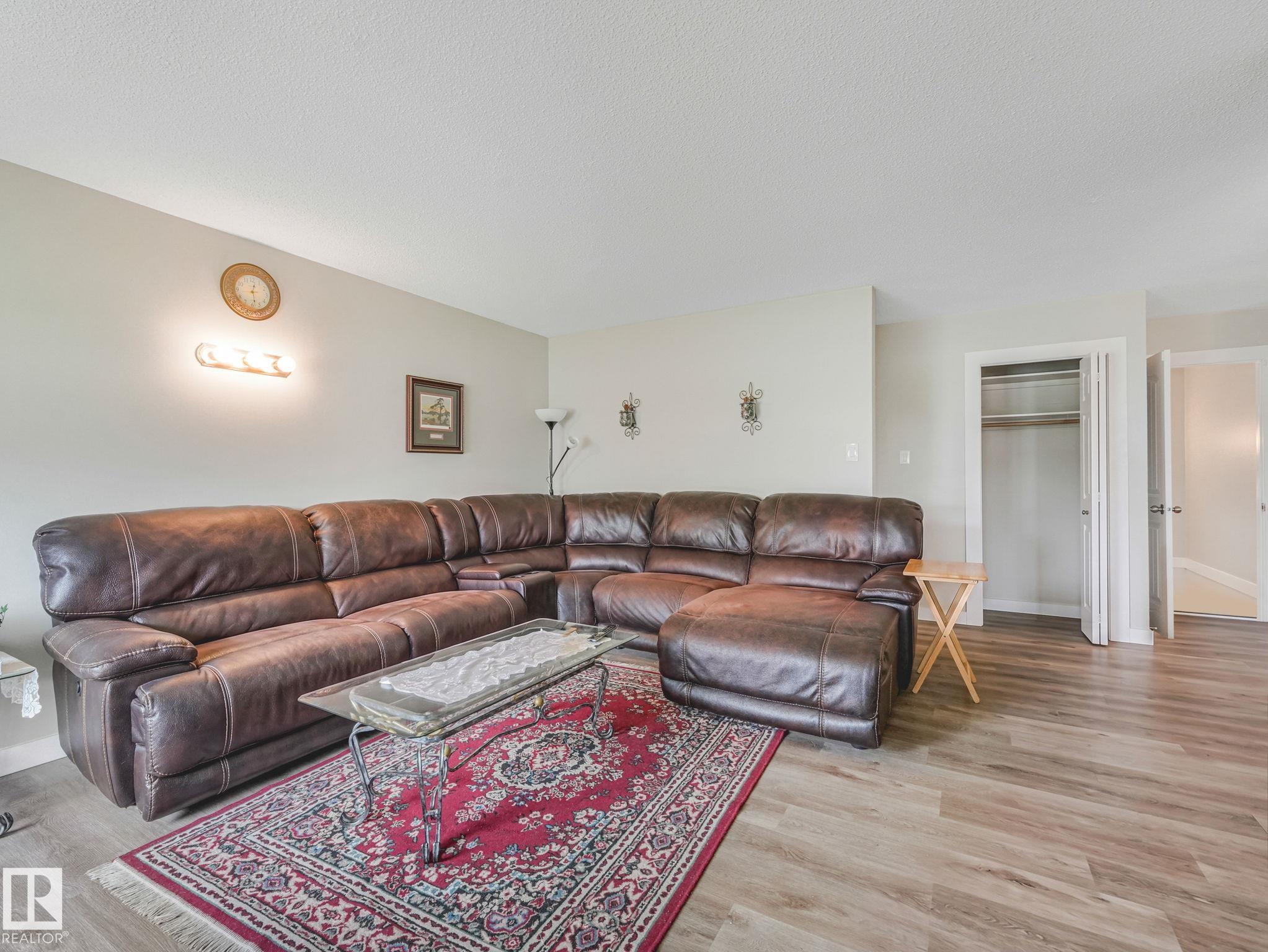 Photo 6 at 13807 92 Street NW, Northmount, Edmonton
