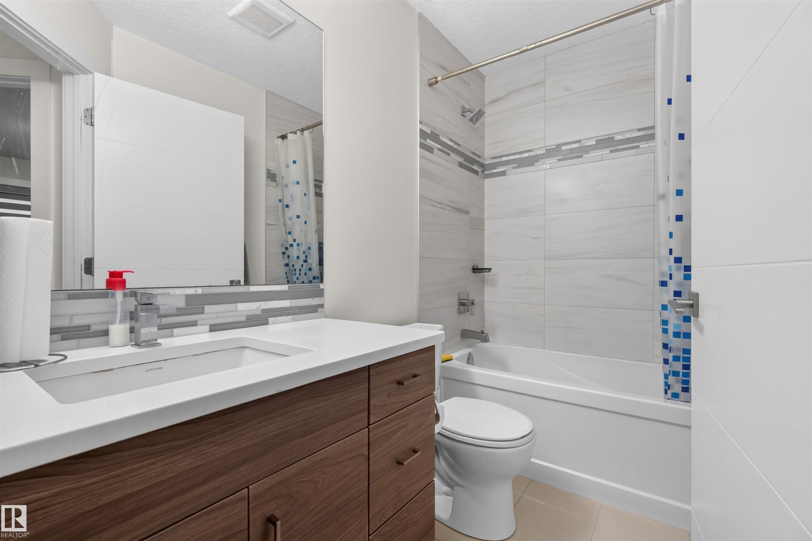 Photo 18 at 15009 108 Avenue NW, High Park, Edmonton