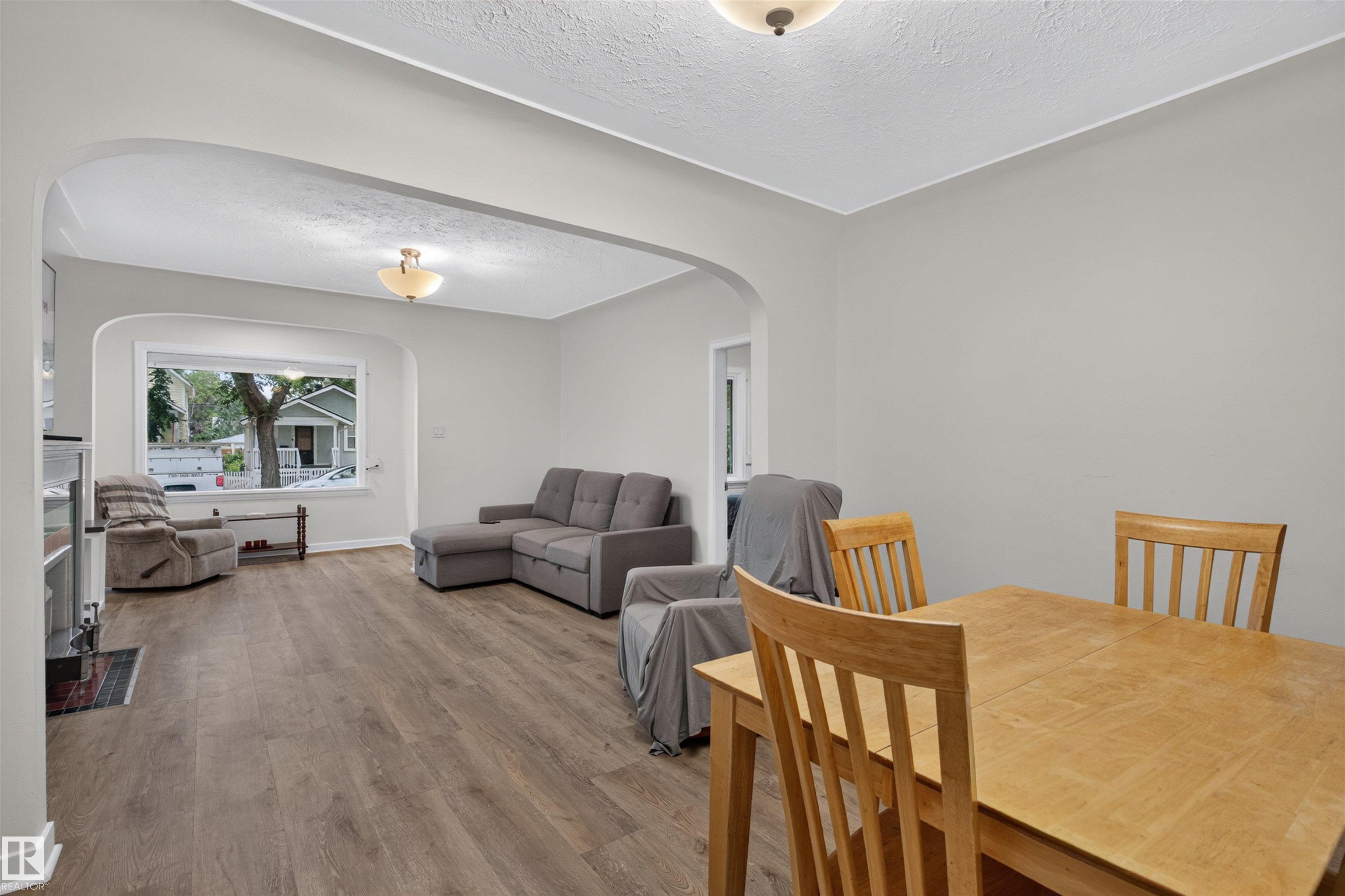 Photo 11 at 11431 88 Street NW, Parkdale, Edmonton