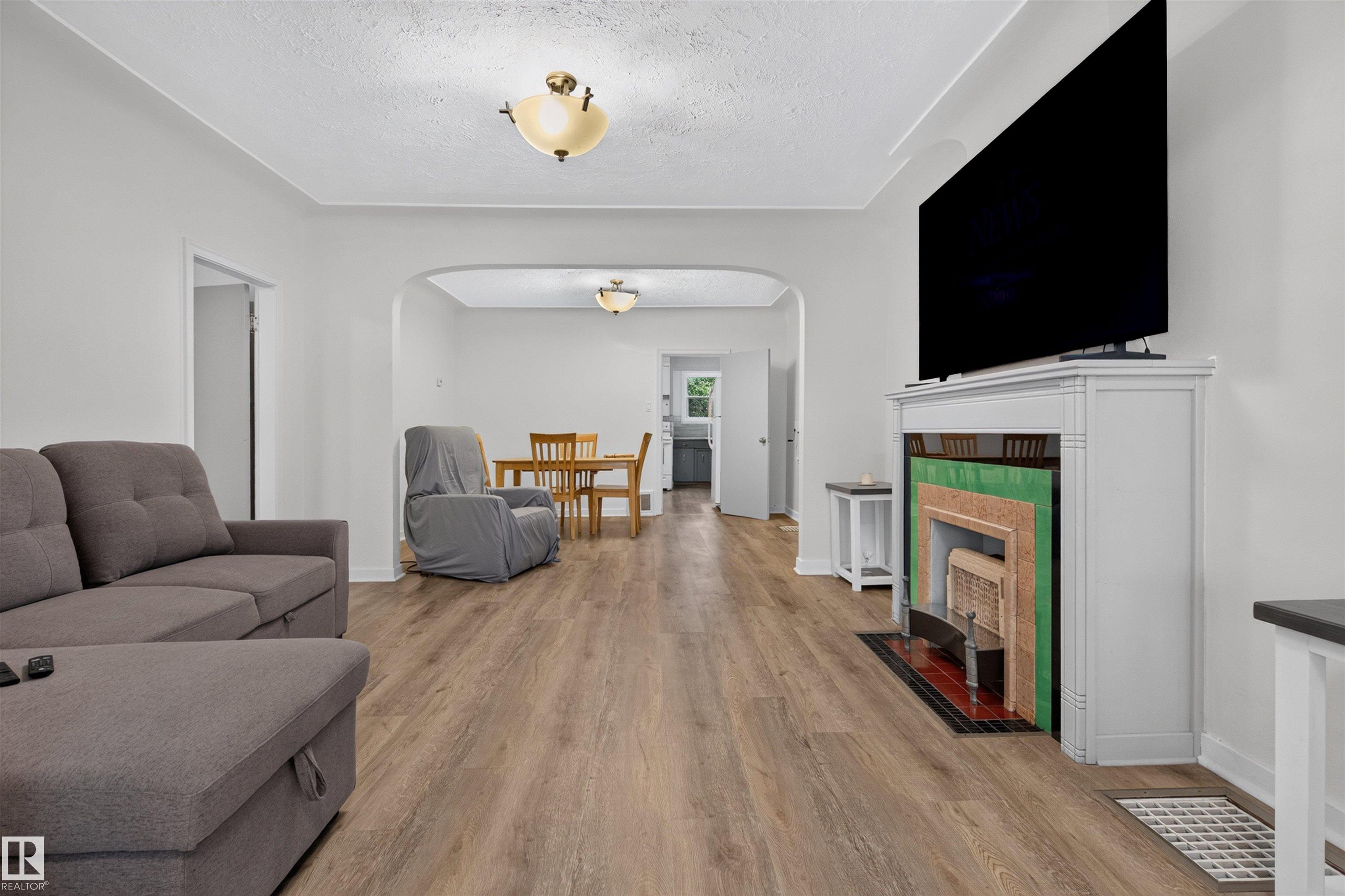 Photo 6 at 11431 88 Street NW, Parkdale, Edmonton