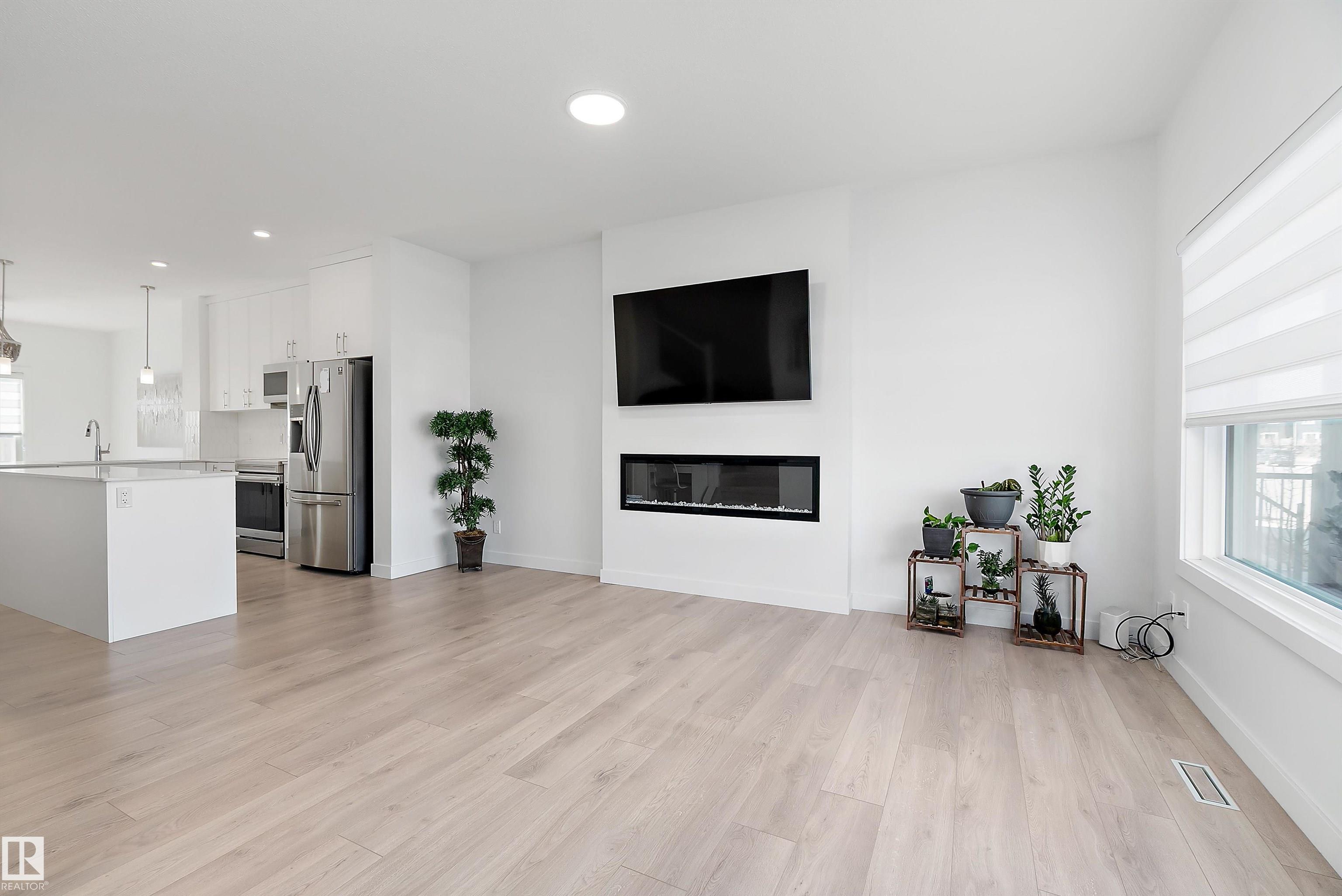 Photo 7 at 2644 192 Street NW, The Uplands, Edmonton