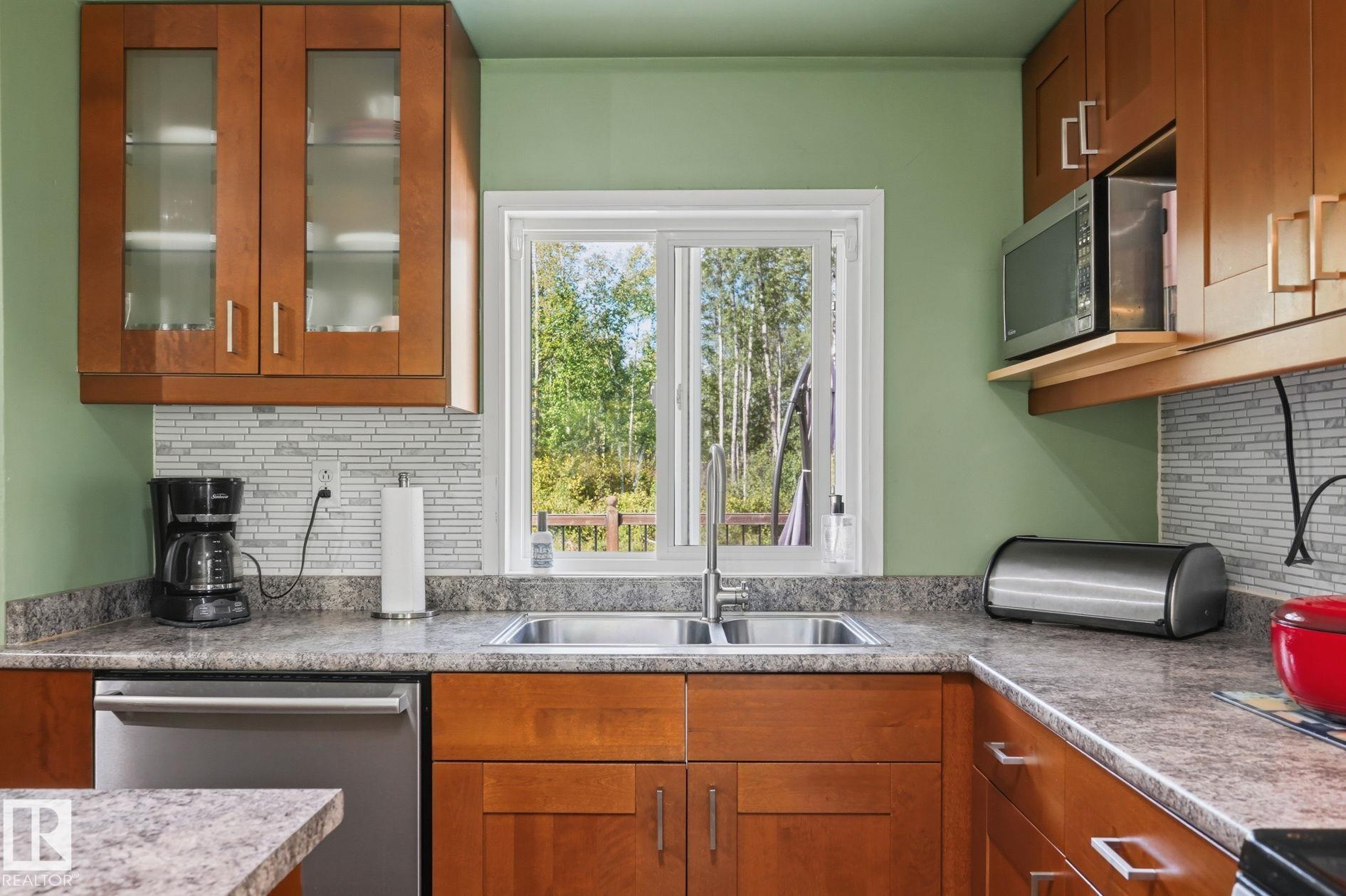 Photo 13 at 1 - 53522 Rge Road 280, Hacienda Estates, Rural Parkland County