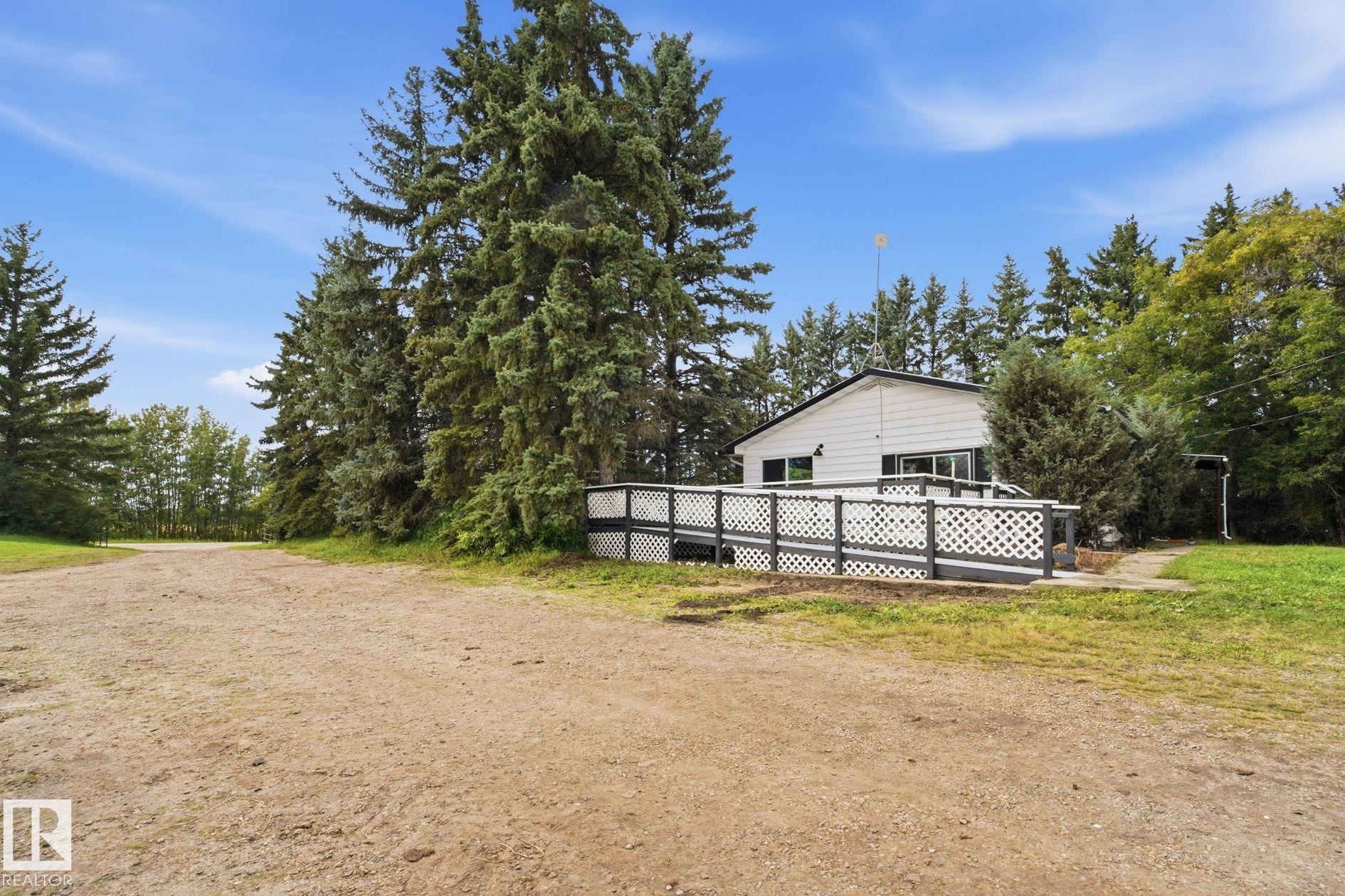 Photo 29 at 53205 Rge Road 31, None, Rural Parkland County
