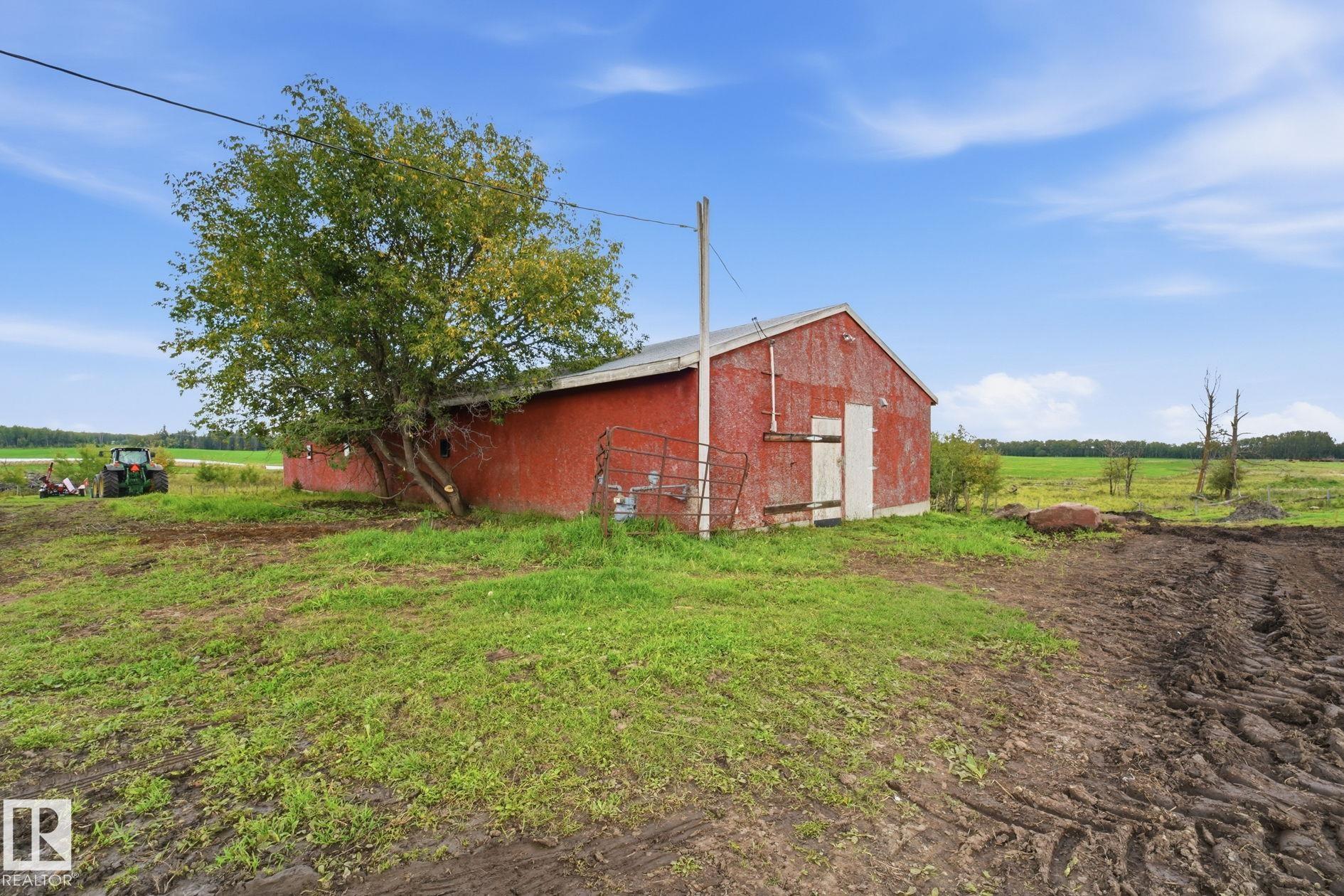 Photo 8 at 53205 Rge Road 31, None, Rural Parkland County