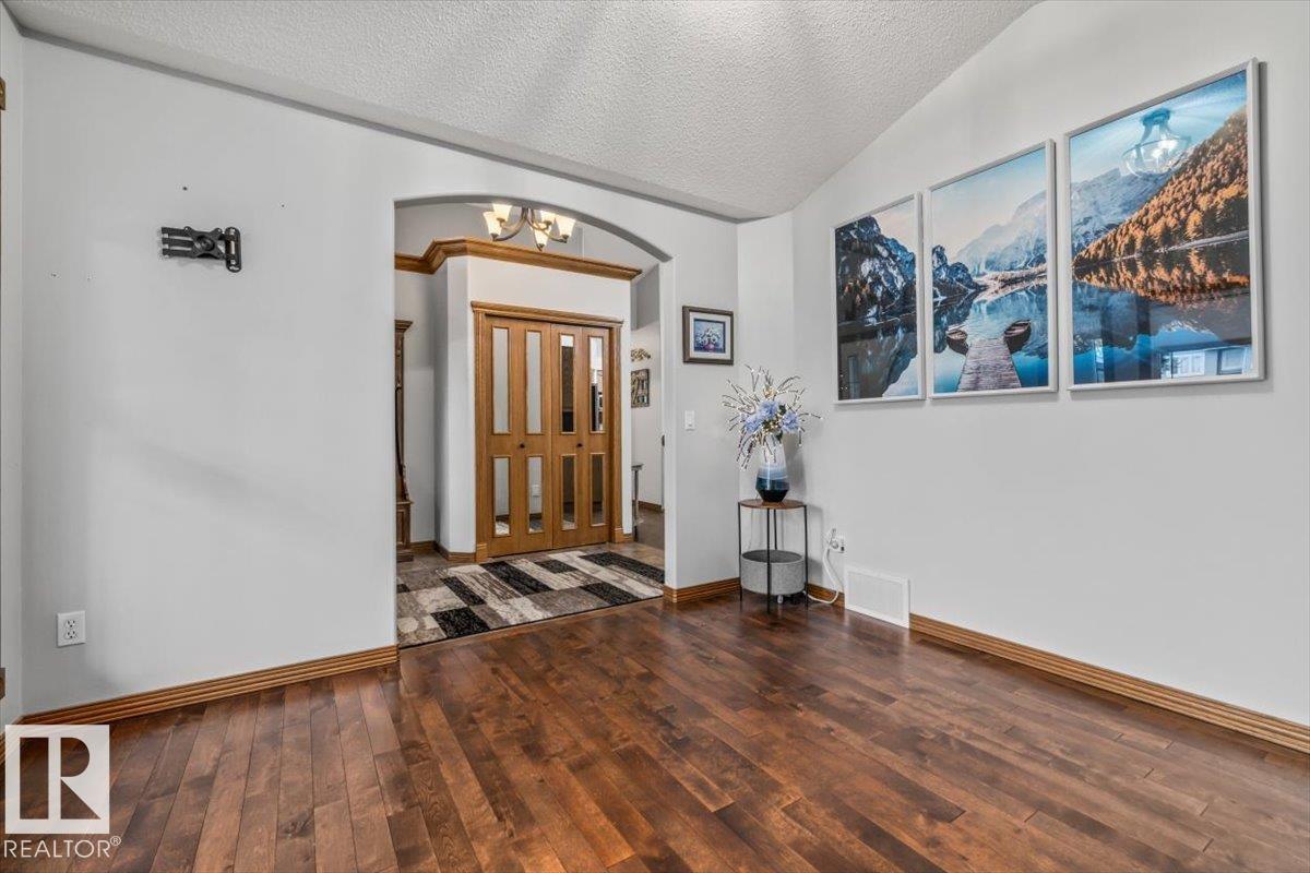 Photo 18 at 61 Linkside Boulevard, Linkside, Spruce Grove