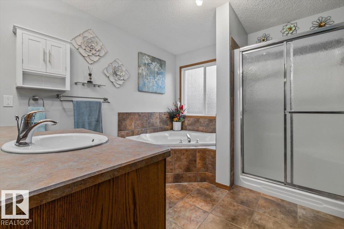 Photo 23 at 61 Linkside Boulevard, Linkside, Spruce Grove