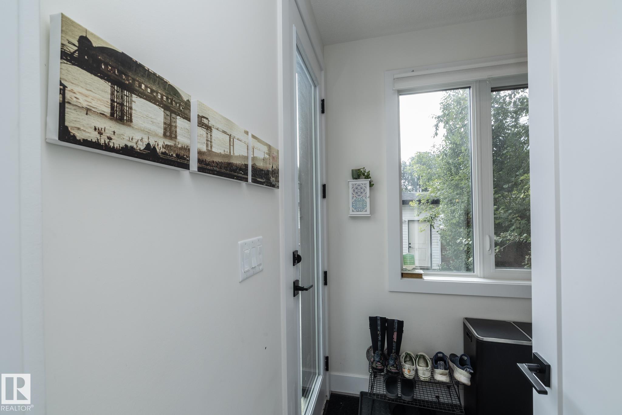 Photo 17 at 7733 81 Avenue NW, King Edward Park, Edmonton