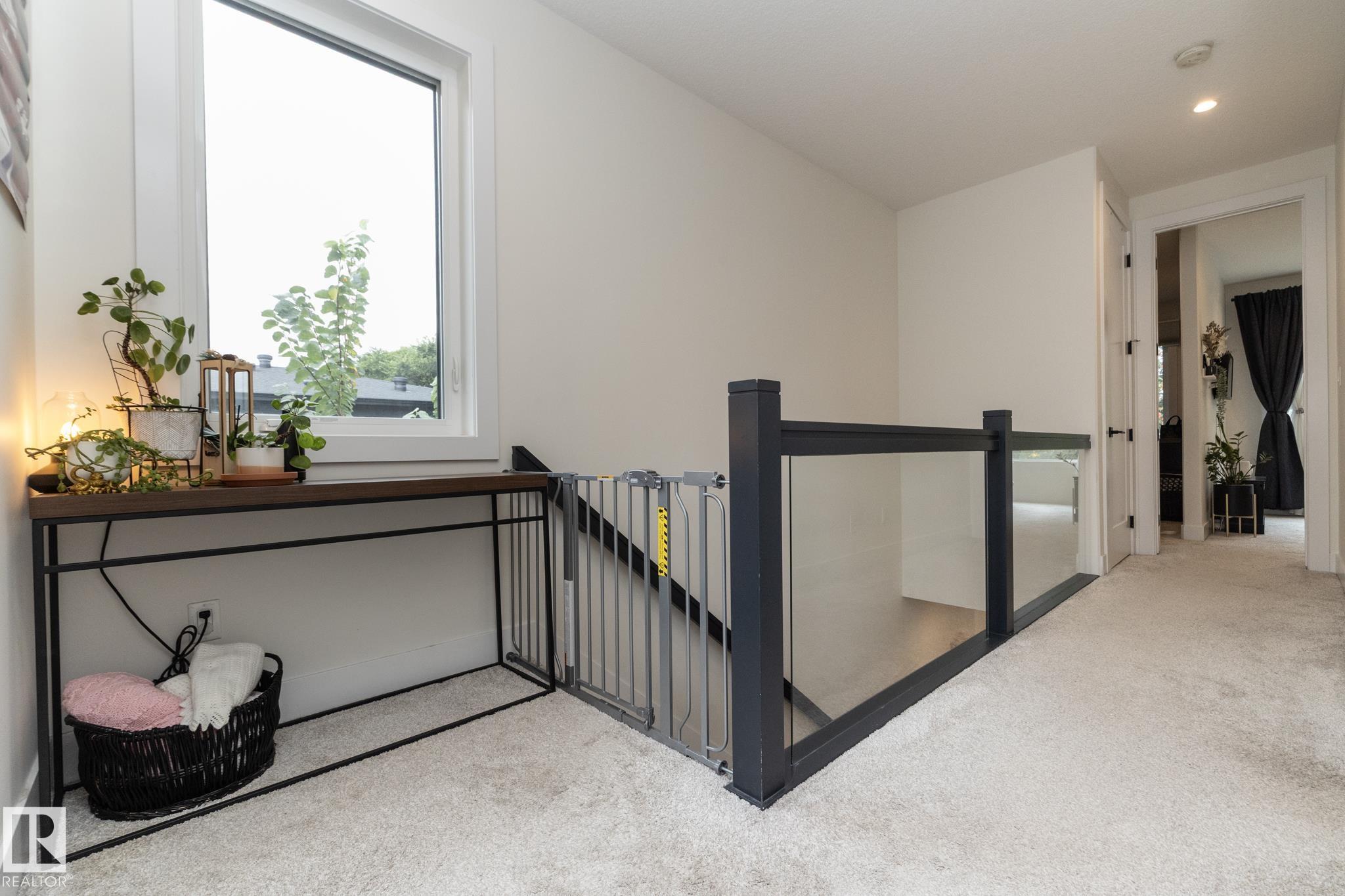 Photo 28 at 7733 81 Avenue NW, King Edward Park, Edmonton