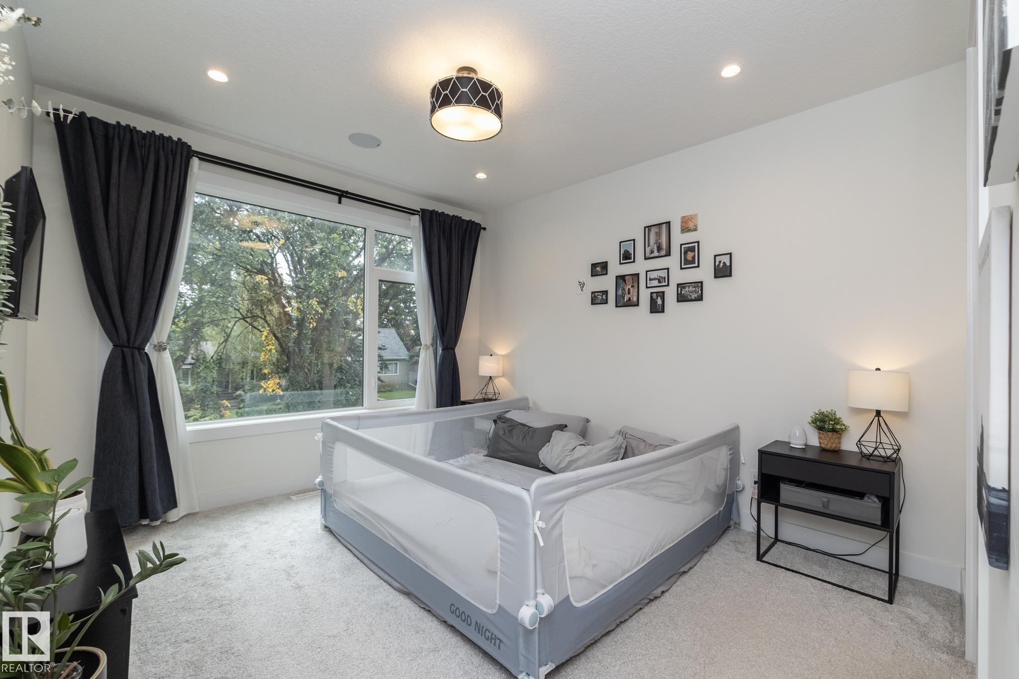 Photo 33 at 7733 81 Avenue NW, King Edward Park, Edmonton