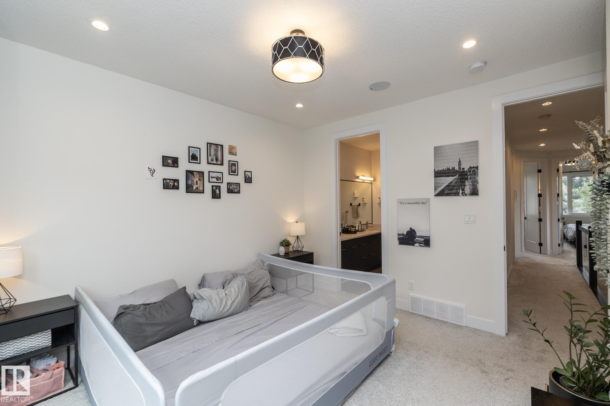 Photo 35 at 7733 81 Avenue NW, King Edward Park, Edmonton