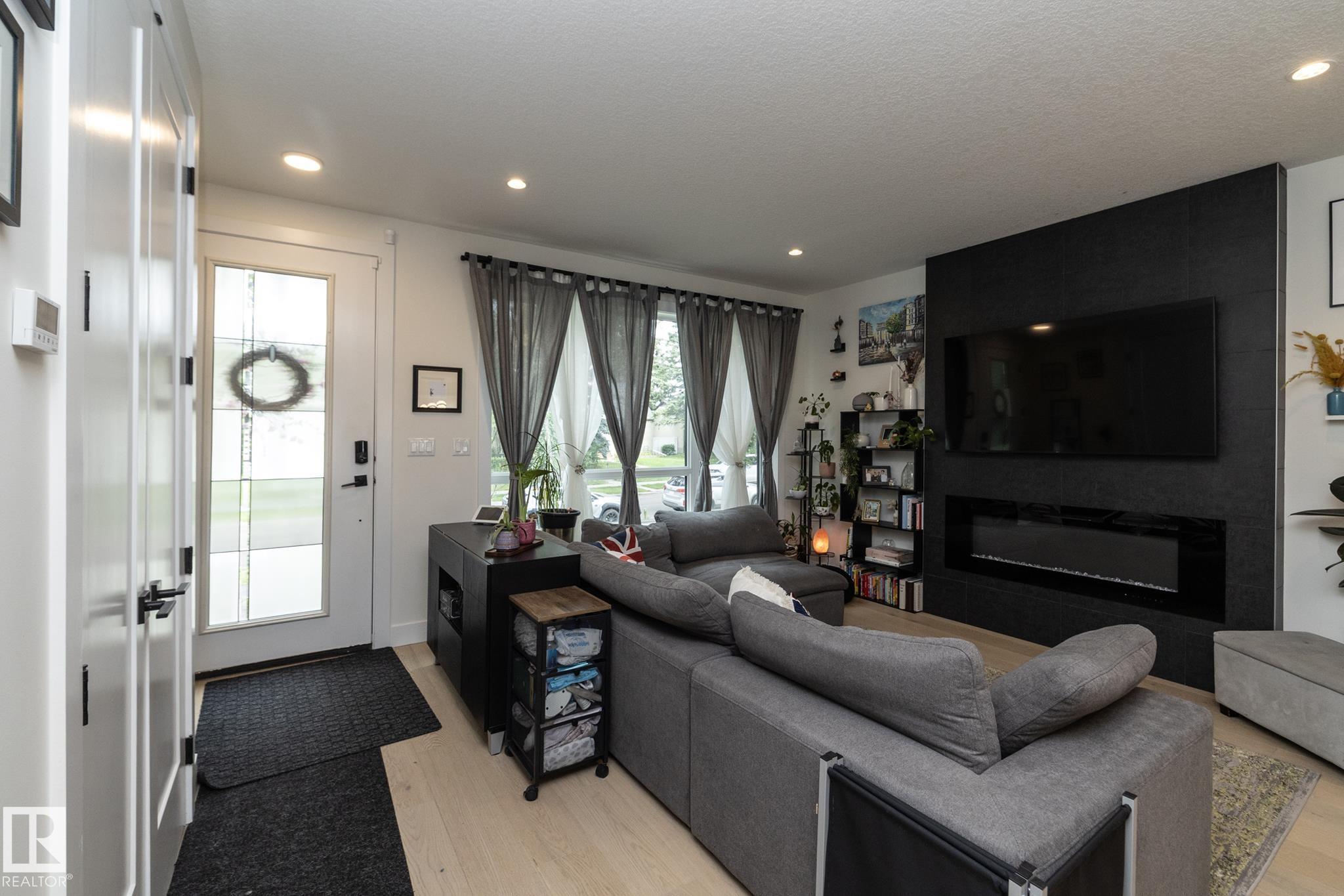 7733 81 Avenue NW, King Edward Park, Edmonton