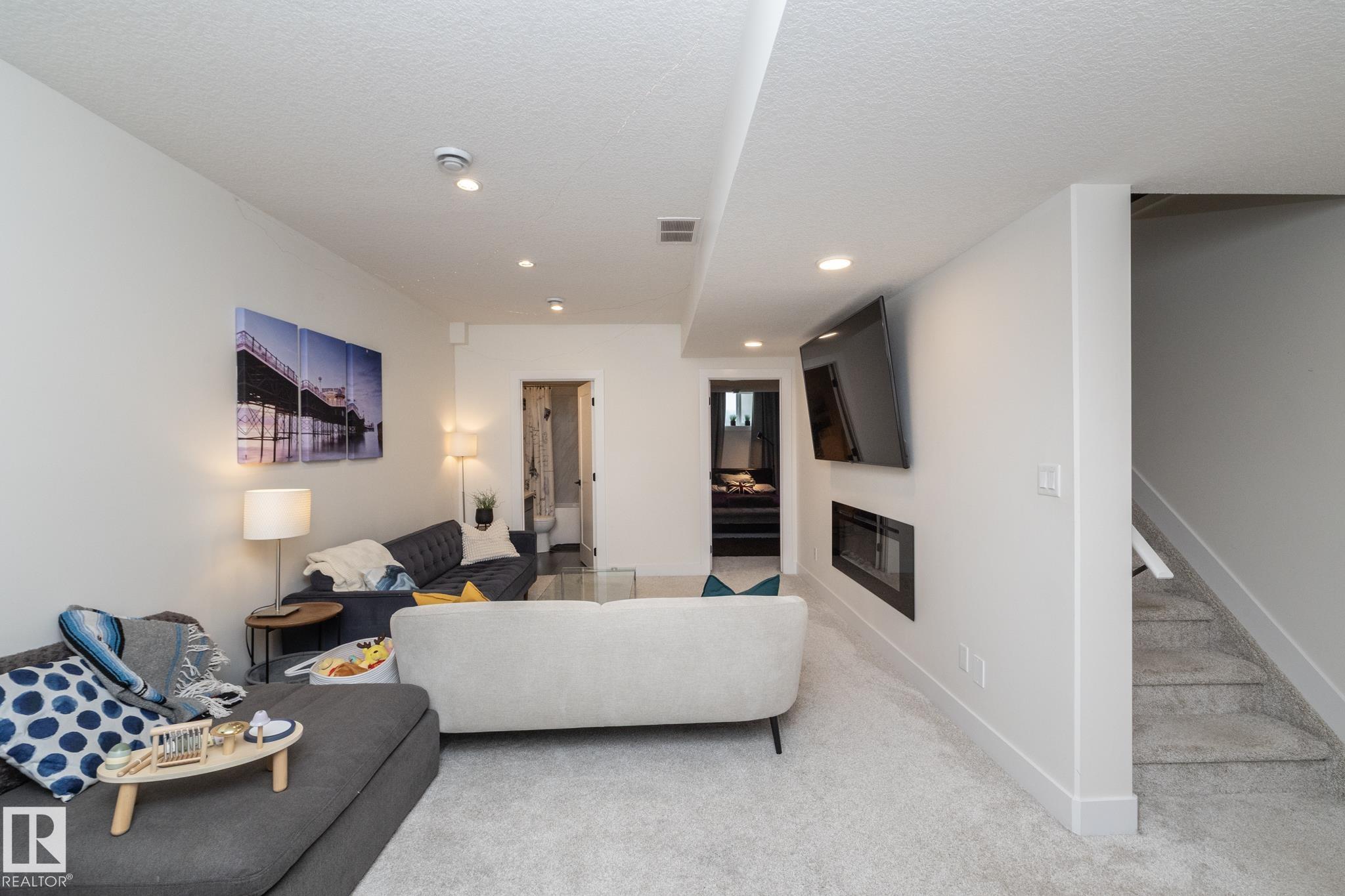 Photo 43 at 7733 81 Avenue NW, King Edward Park, Edmonton