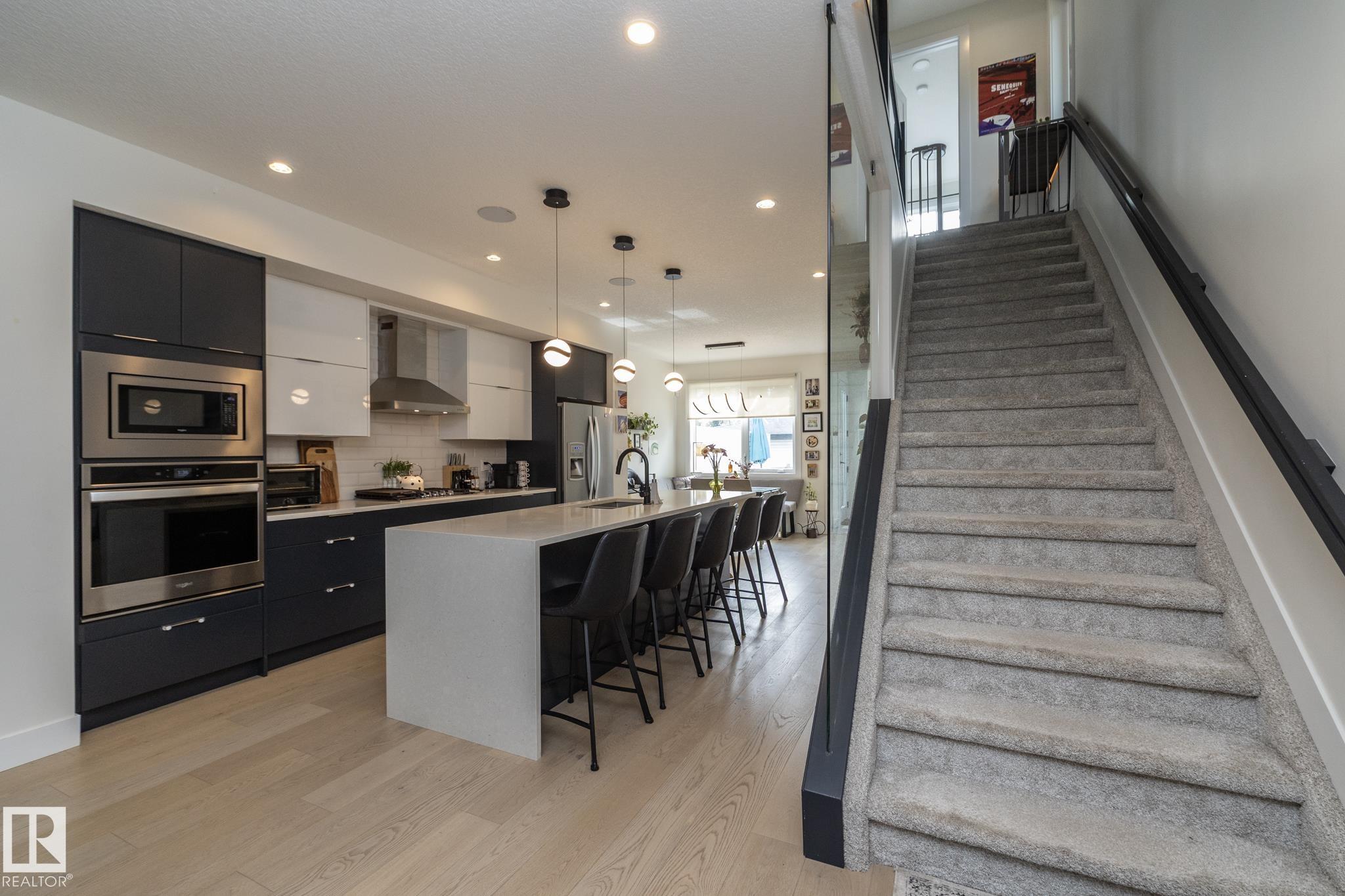 Photo 9 at 7733 81 Avenue NW, King Edward Park, Edmonton