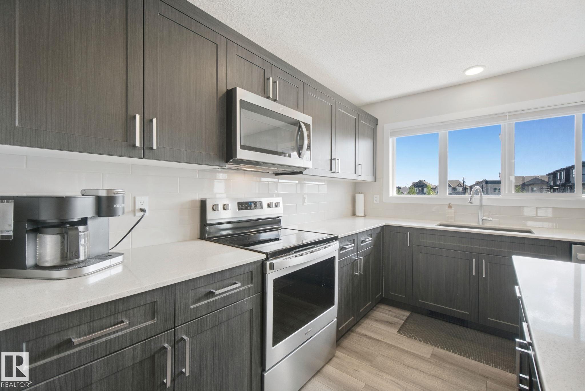 Photo 13 at 19612 27 Avenue NW, The Uplands, Edmonton