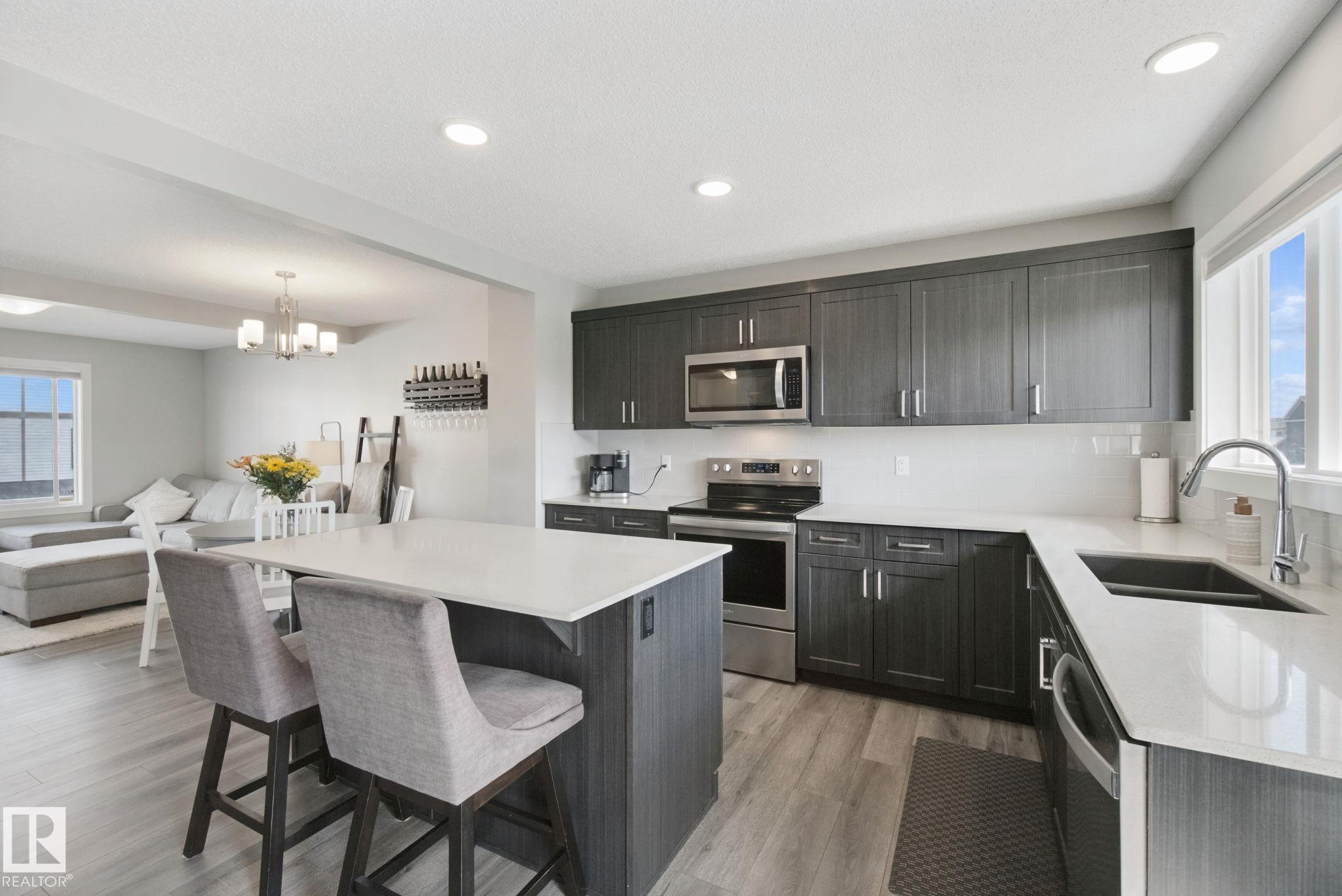 Photo 15 at 19612 27 Avenue NW, The Uplands, Edmonton