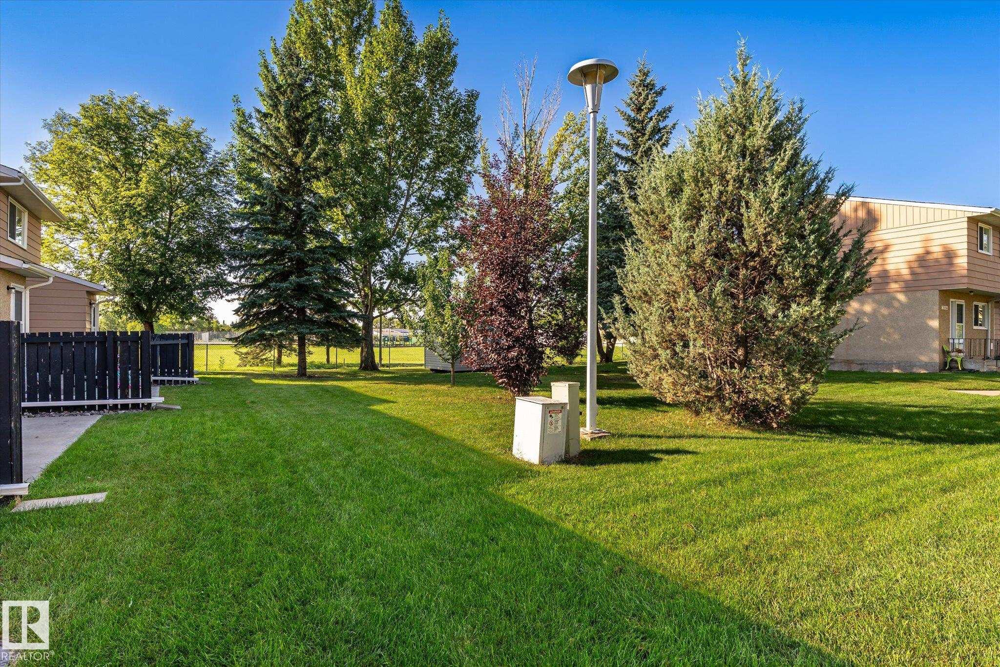 Photo 43 at 17325 85 Avenue NW, Thorncliffe, Edmonton