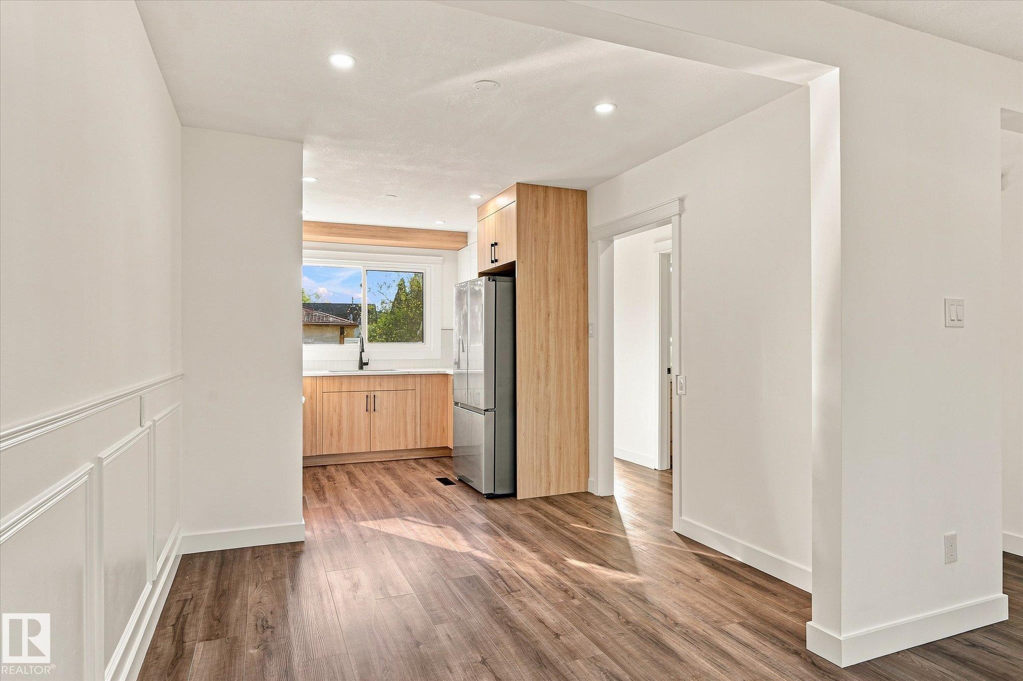 Photo 9 at 17325 85 Avenue NW, Thorncliffe, Edmonton