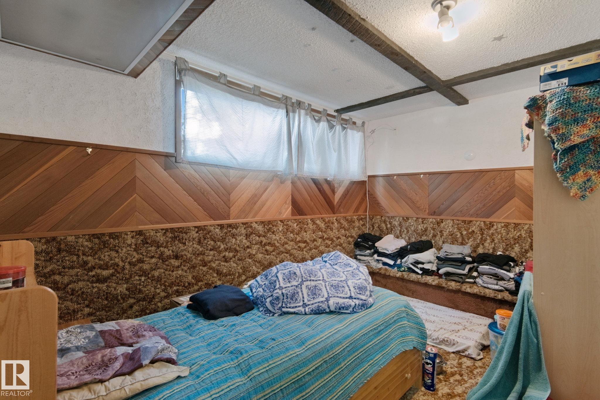 https://zimg.paragon.ice.com/ParagonImages/Property/PM/RAE/225420664/49/0/0/6d662f3b9fb806932b49c3d6c2701e87/1/0c593fc6d263c6d434f893a5b12acb4f/225420664-d3c070f5-ac93-4fc2-8ea2-3cacfddb660a.JPG