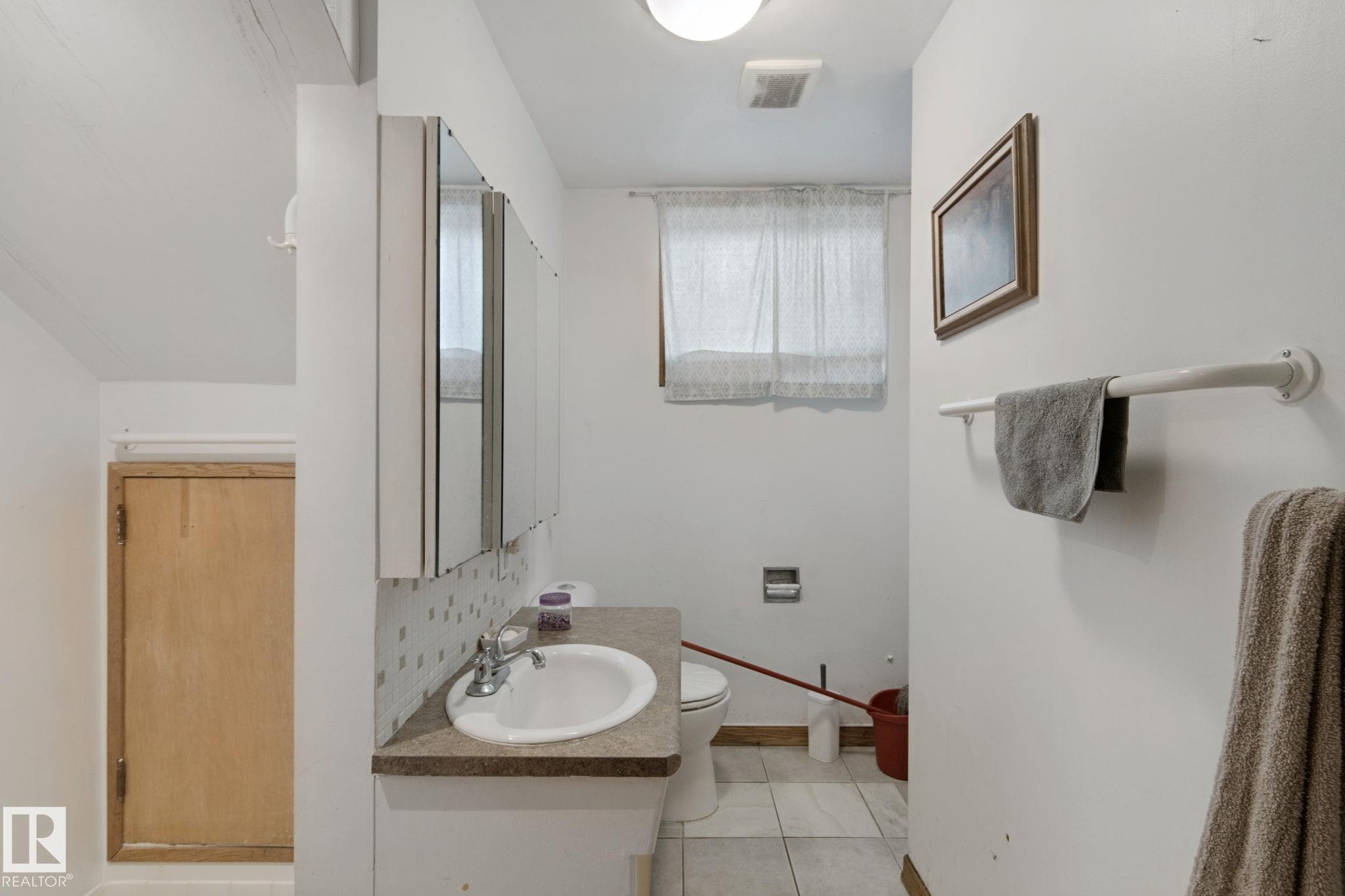 https://zimg.paragon.ice.com/ParagonImages/Property/PM/RAE/225420664/52/0/0/5f6f77de5e41d12ca20d08cf02bed8cc/1/0c593fc6d263c6d434f893a5b12acb4f/225420664-2803c74c-a03b-4f5c-9878-519baac38f55.JPG